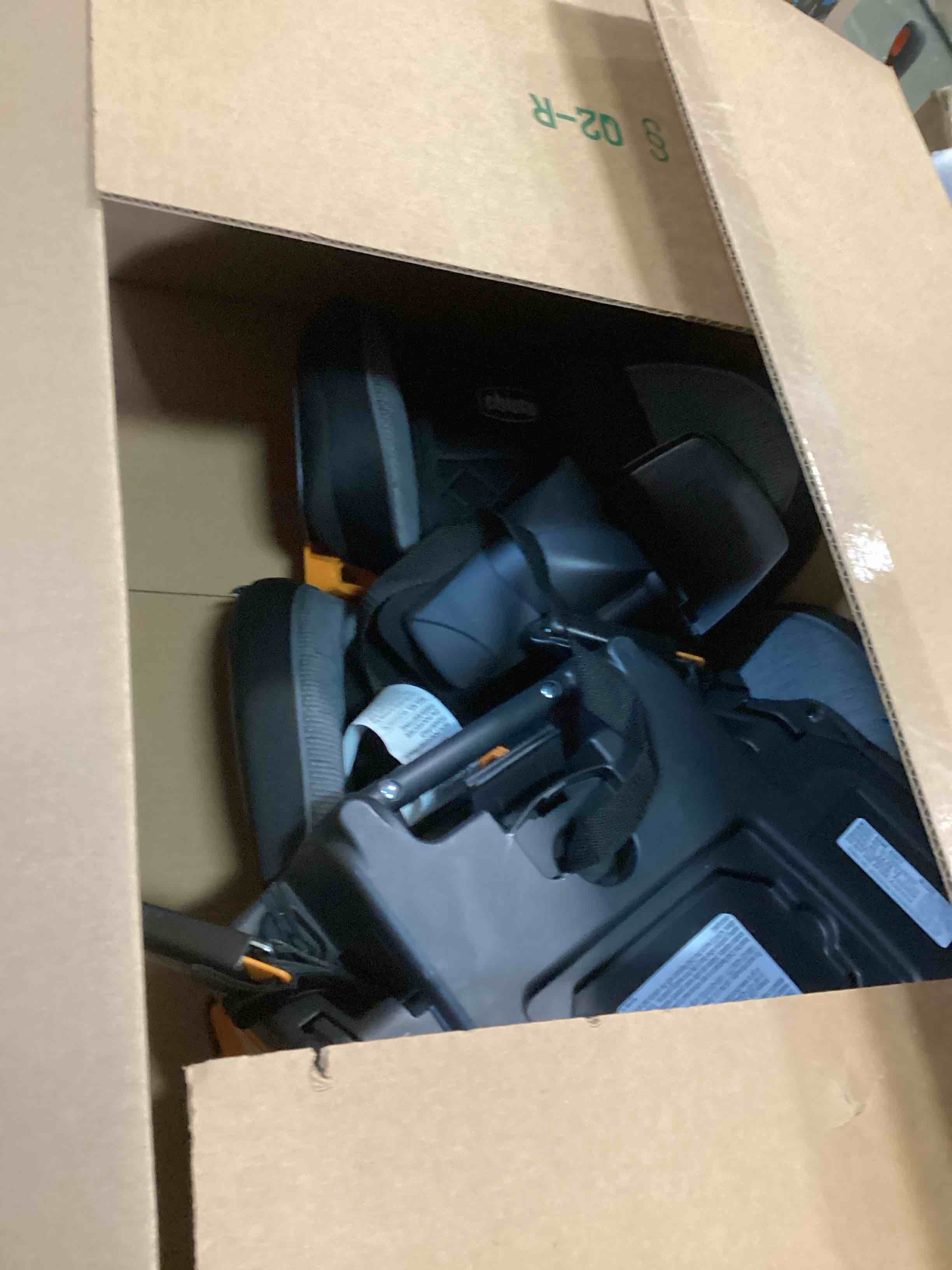 https://s3.amazonaws.com/lotting-images-prod/bidfta/GRA1879119_1741714872149.jpeg