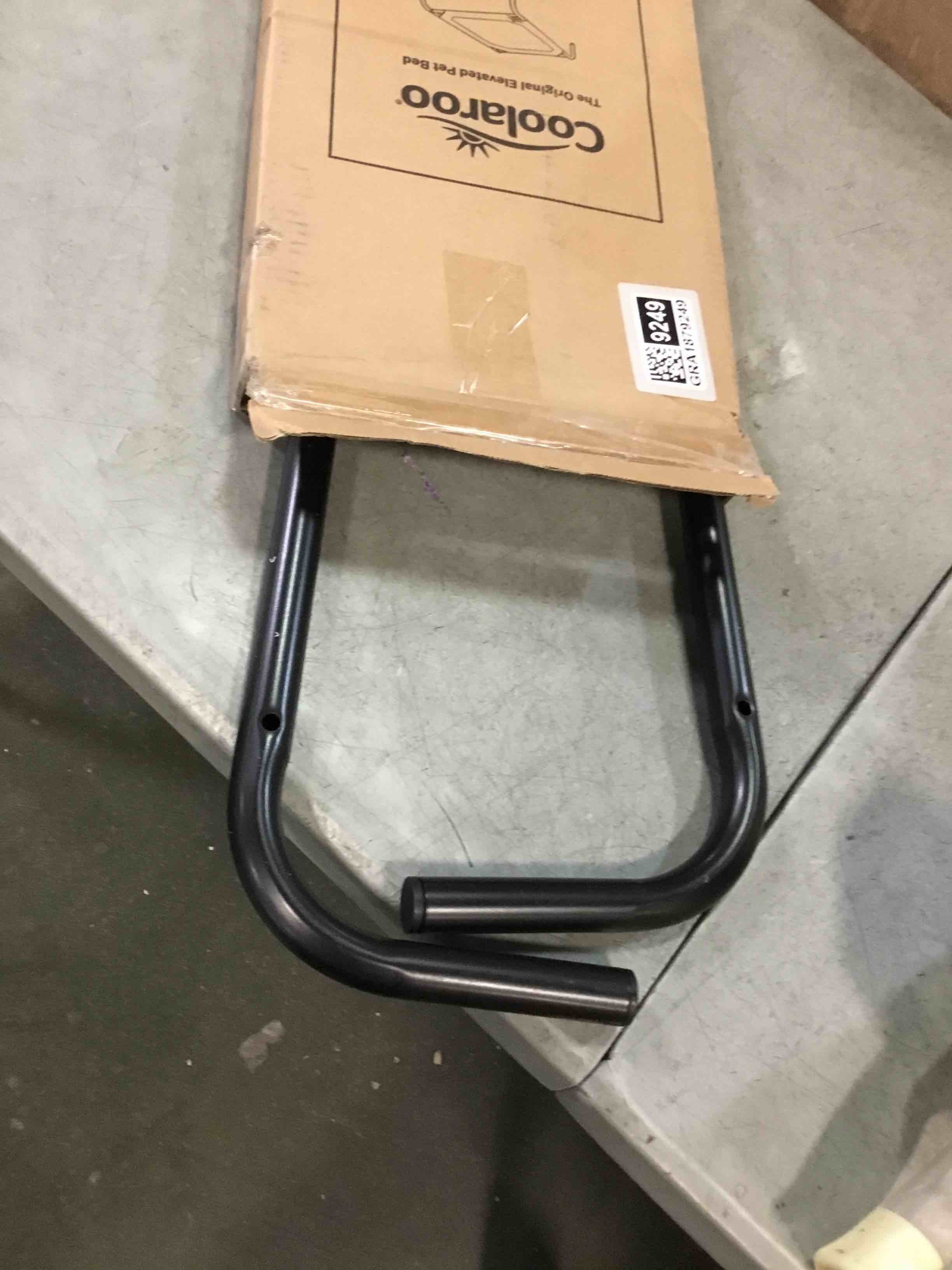 https://s3.amazonaws.com/lotting-images-prod/bidfta/GRA1879249_1741800955337.jpeg