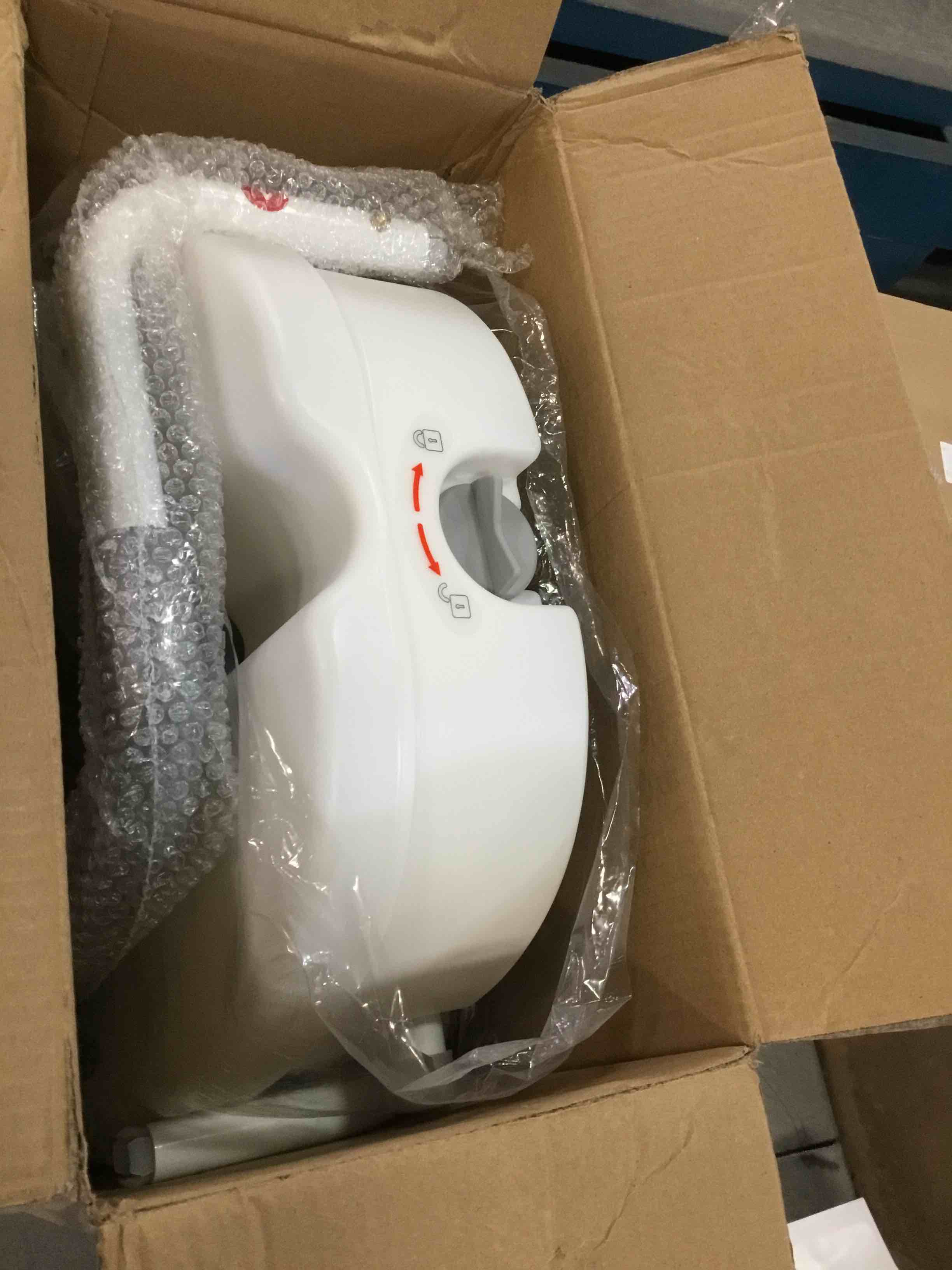 https://s3.amazonaws.com/lotting-images-prod/bidfta/GRA1879258_1741802171359.jpeg