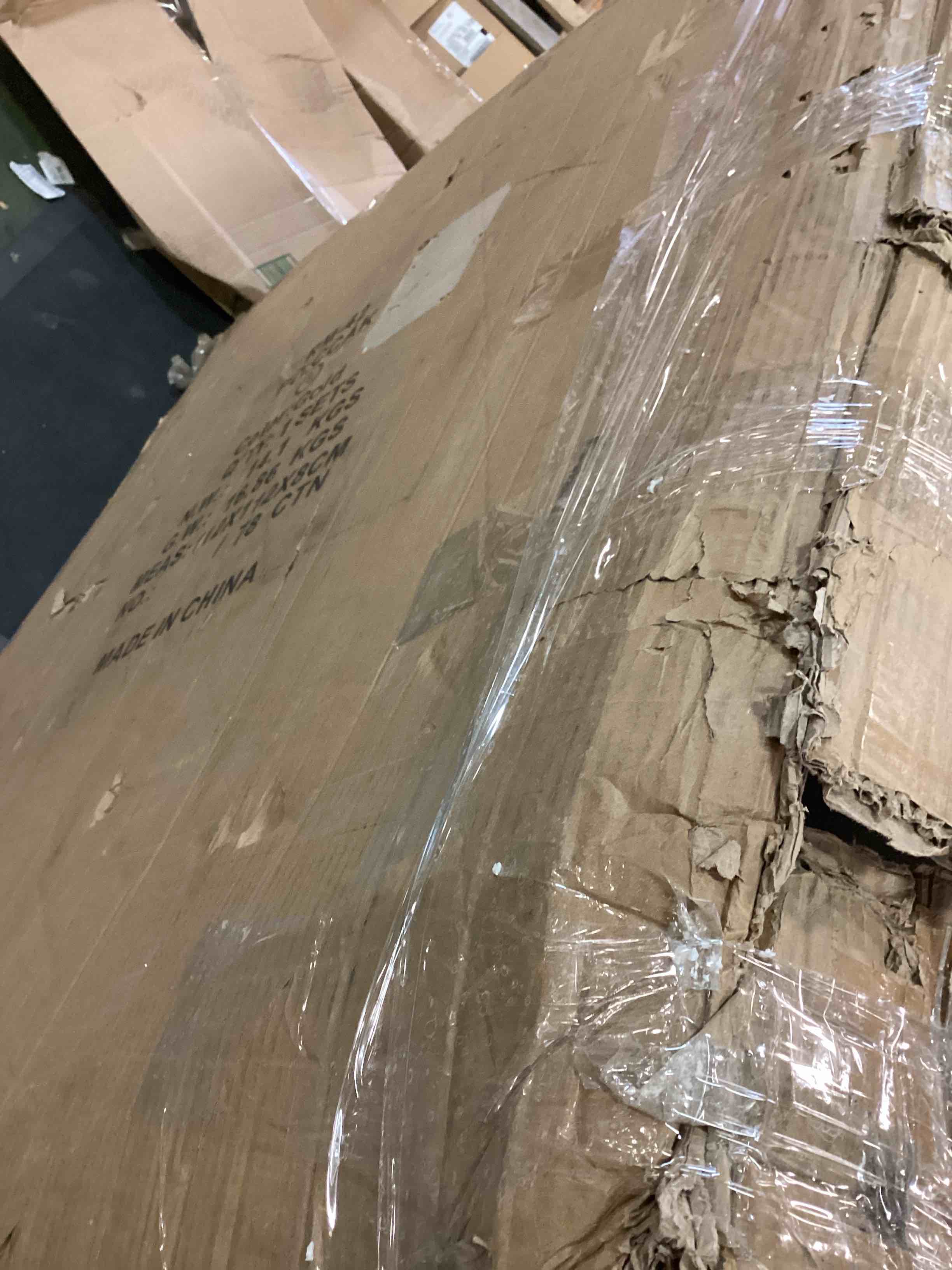 https://s3.amazonaws.com/lotting-images-prod/bidfta/GRA1879302_1741896111941.jpeg