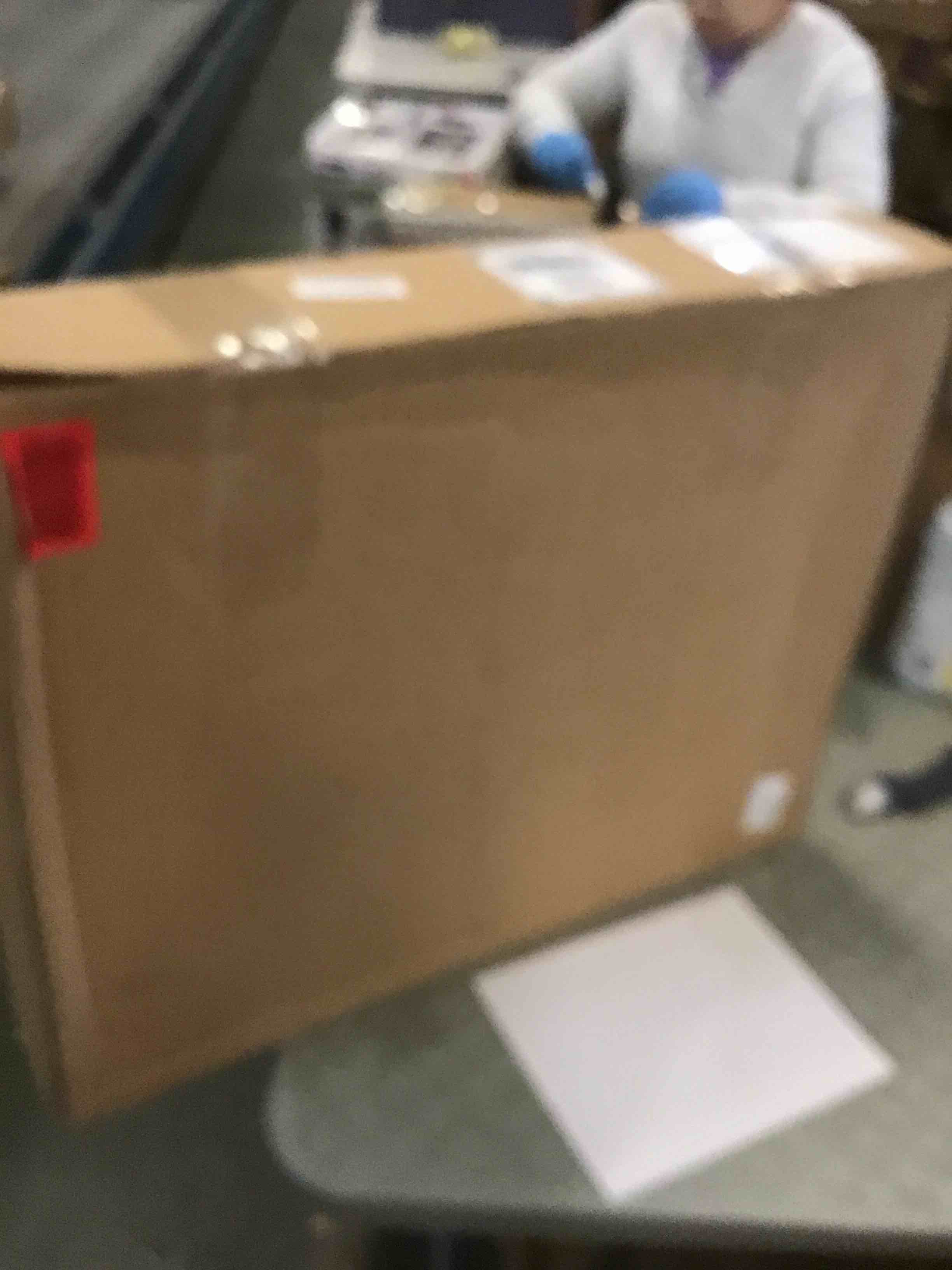 https://s3.amazonaws.com/lotting-images-prod/bidfta/GRA1879353_1742311295832.jpeg