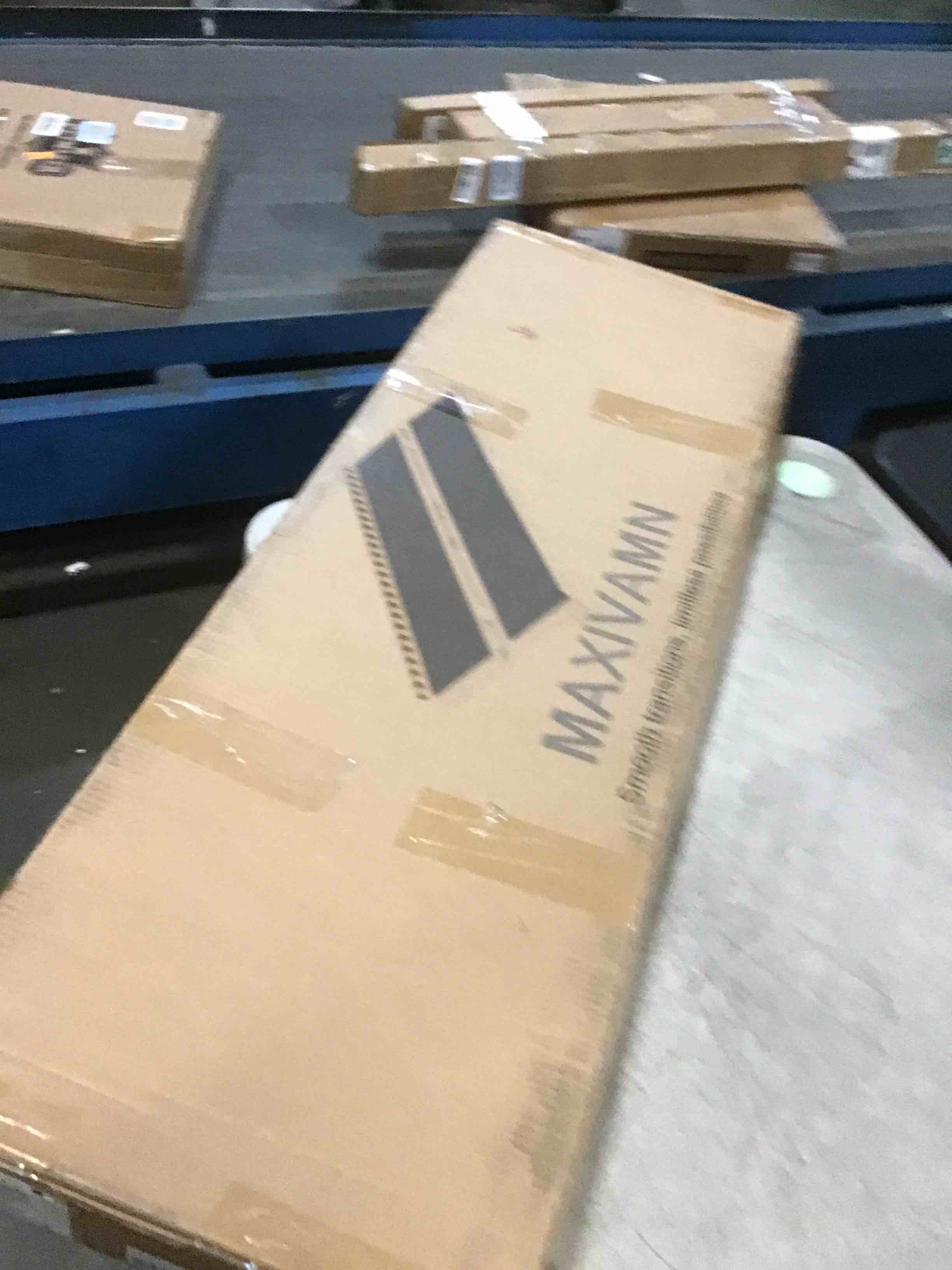 https://s3.amazonaws.com/lotting-images-prod/bidfta/GRA1879771_1742473539012.jpeg
