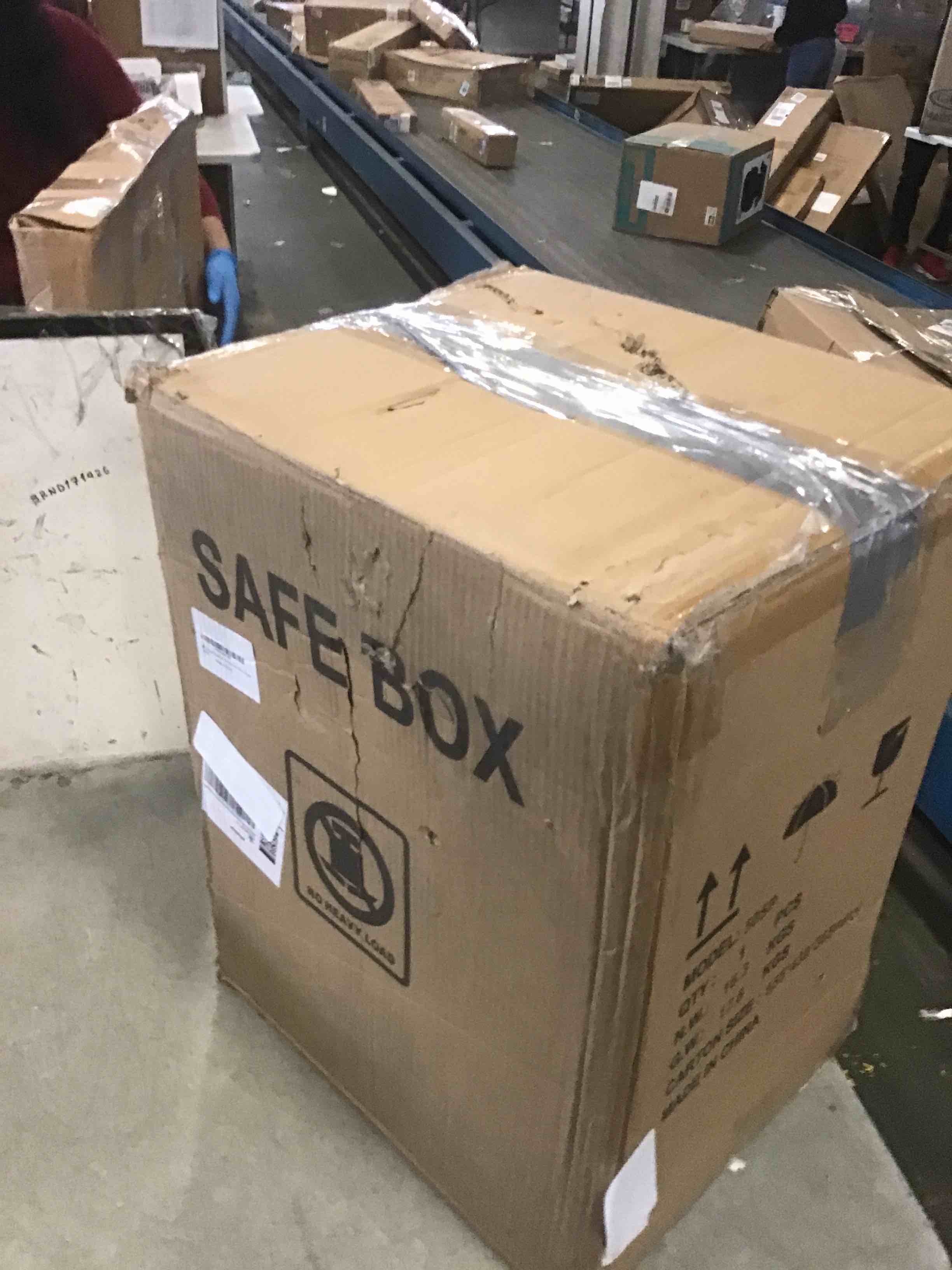 https://s3.amazonaws.com/lotting-images-prod/bidfta/GRA1879968_1742570342577.jpeg
