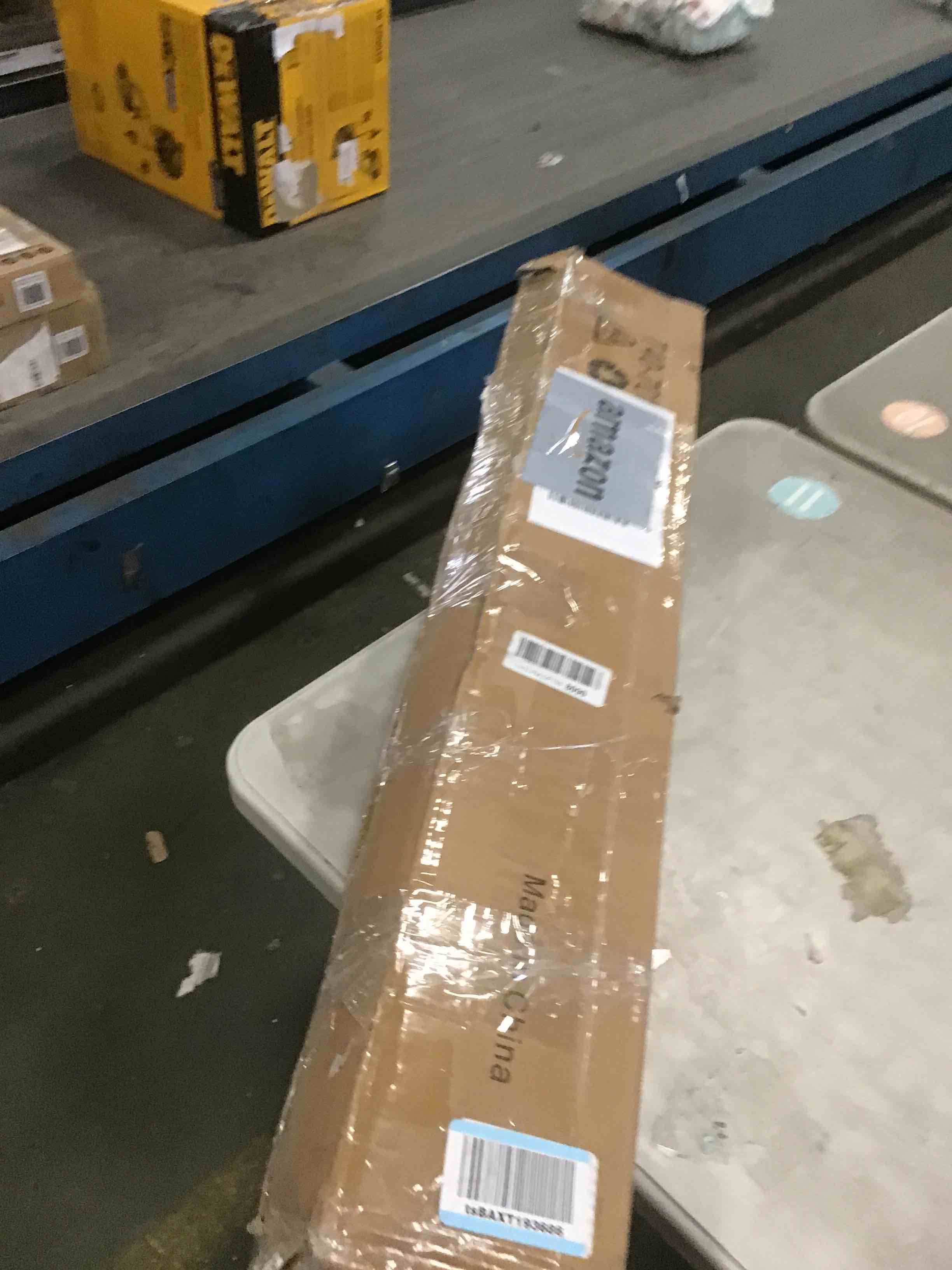 https://s3.amazonaws.com/lotting-images-prod/bidfta/GRA1880161_1742832586733.jpeg