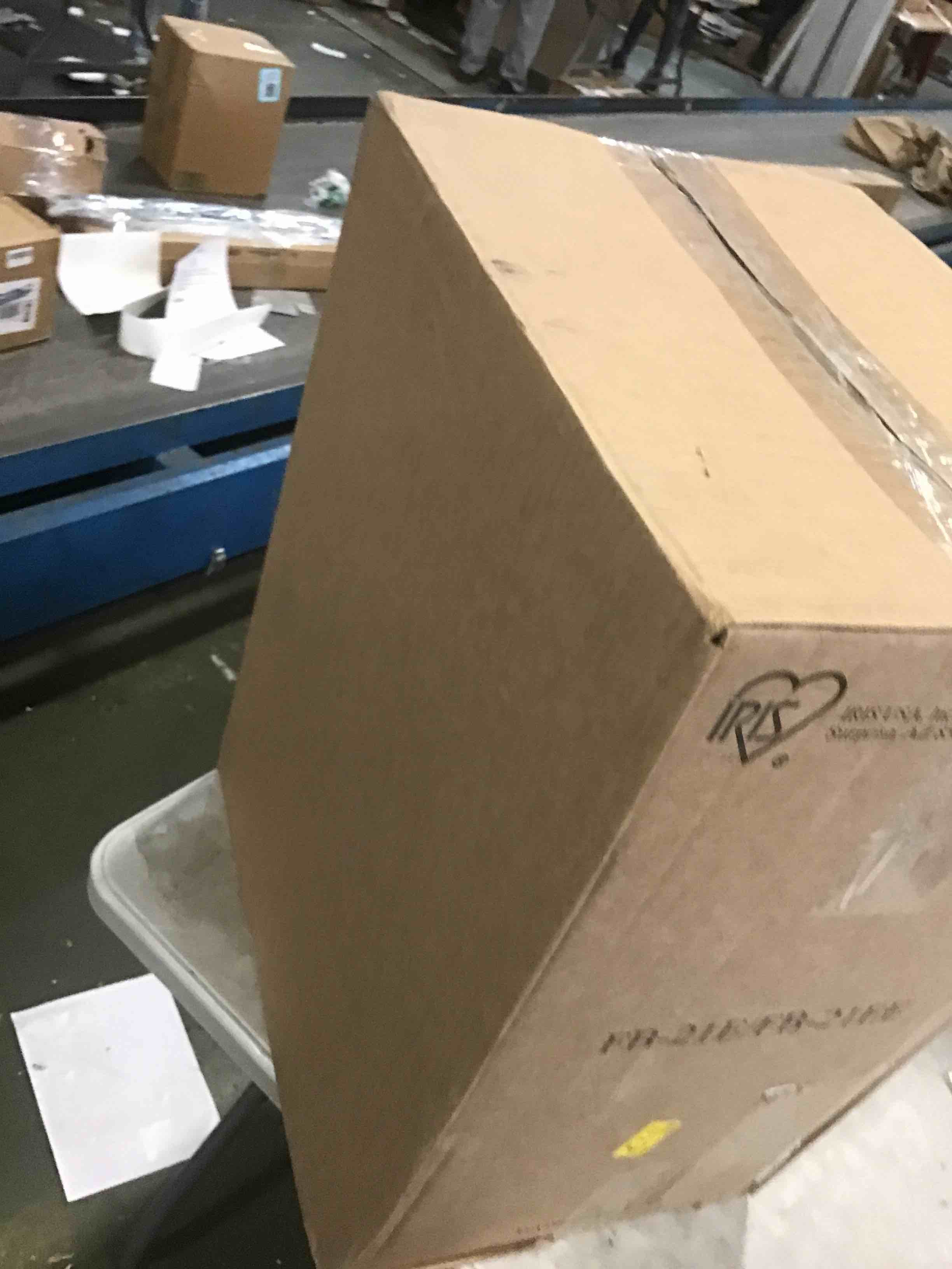 https://s3.amazonaws.com/lotting-images-prod/bidfta/GRA1880285_1742847284447.jpeg
