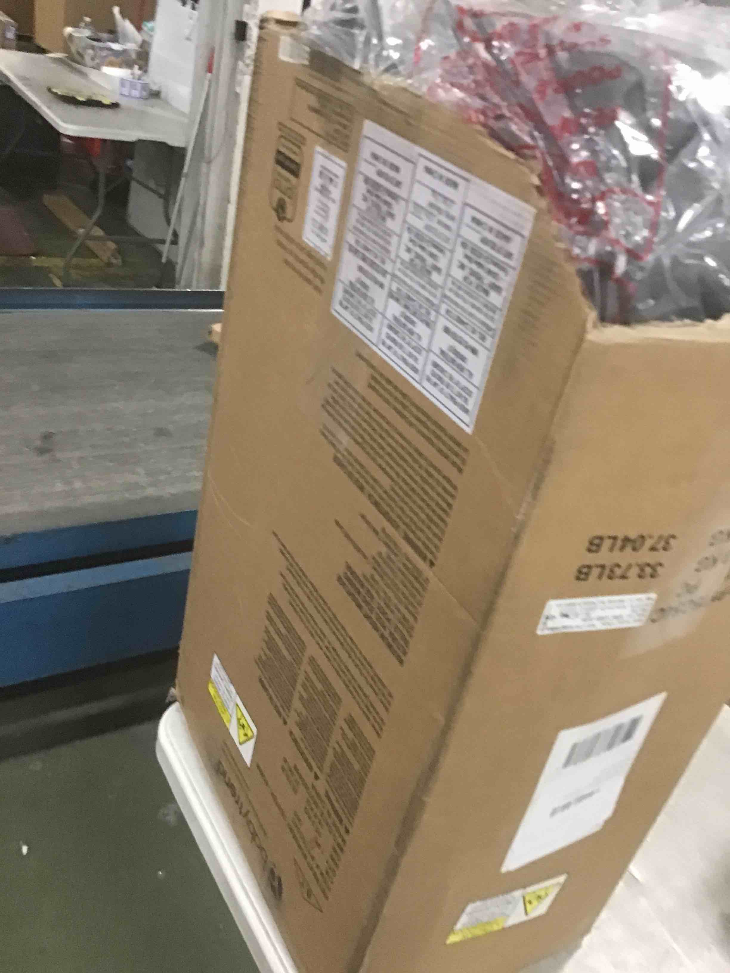 https://s3.amazonaws.com/lotting-images-prod/bidfta/GRA1880859_1743167794621.jpeg