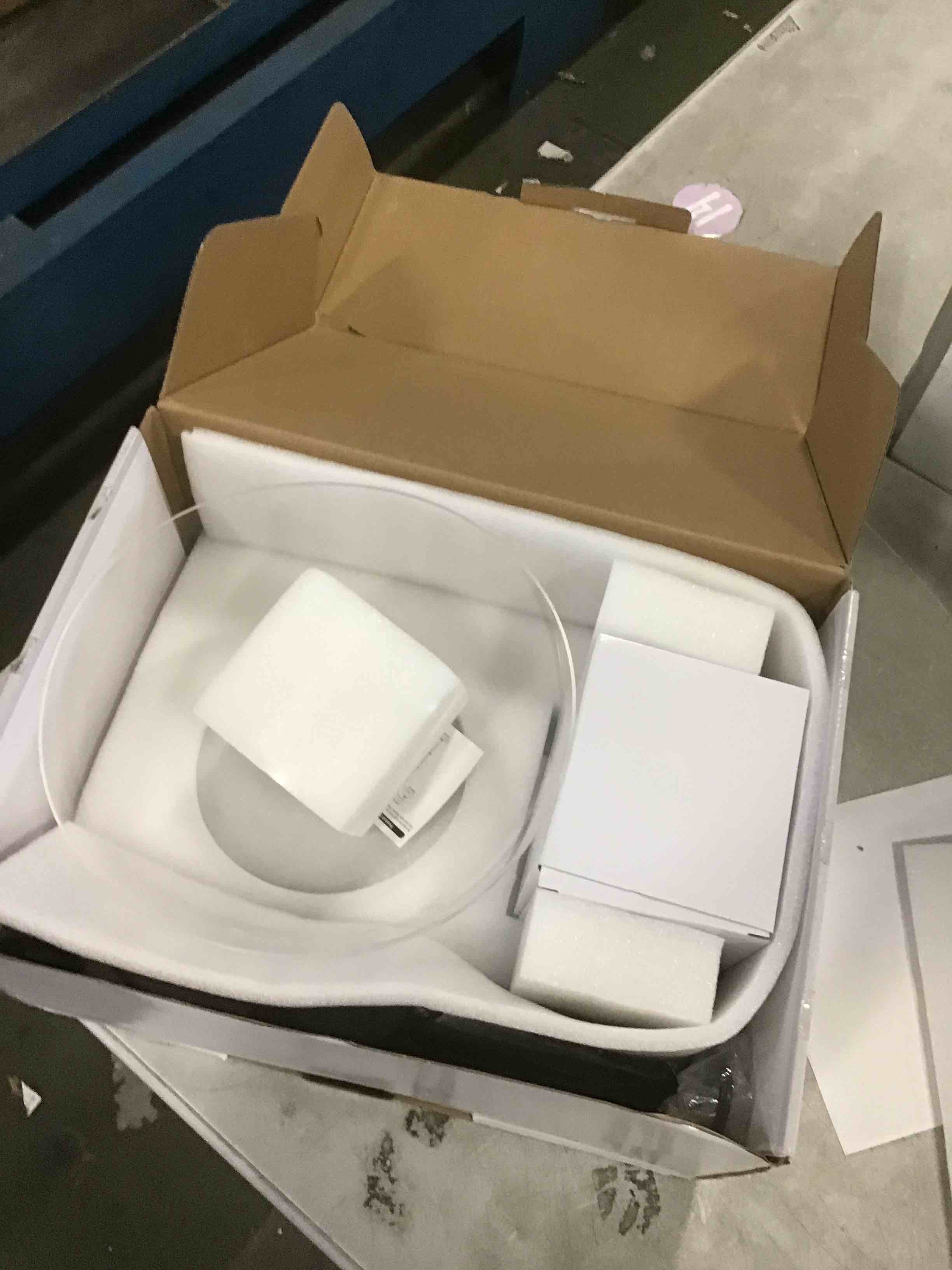 https://s3.amazonaws.com/lotting-images-prod/bidfta/GRA1880937_1743176723080.jpeg