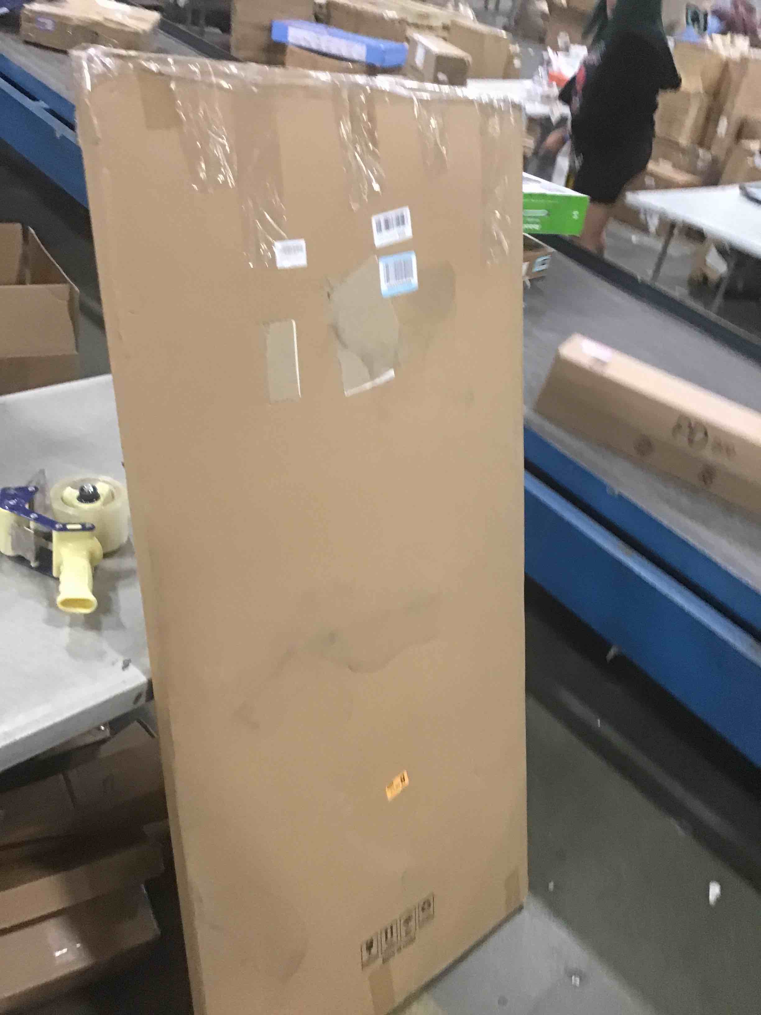 https://s3.amazonaws.com/lotting-images-prod/bidfta/GRA1881630_1743599219945.jpeg