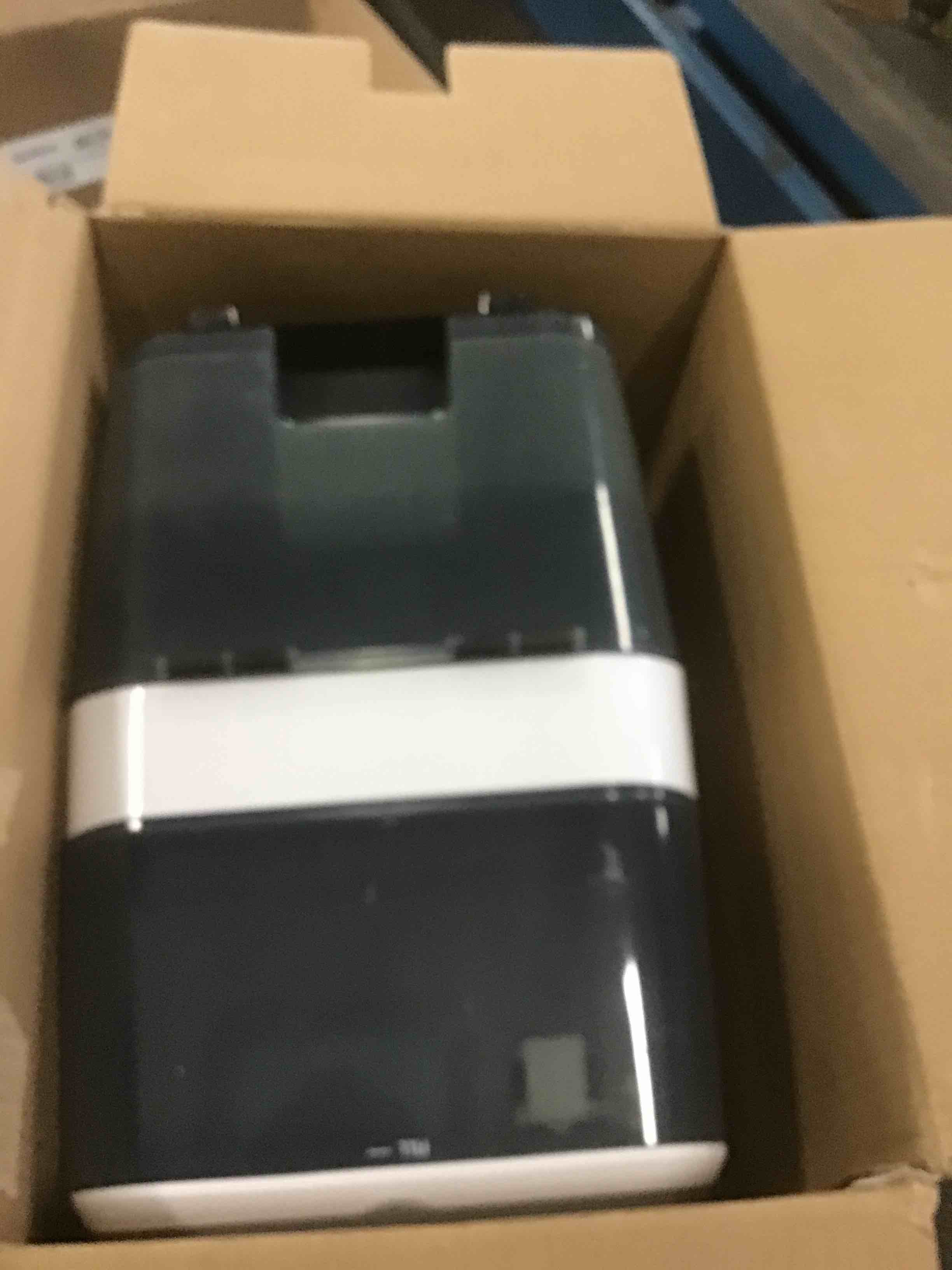 https://s3.amazonaws.com/lotting-images-prod/bidfta/GRA1881711_1743608943041.jpeg