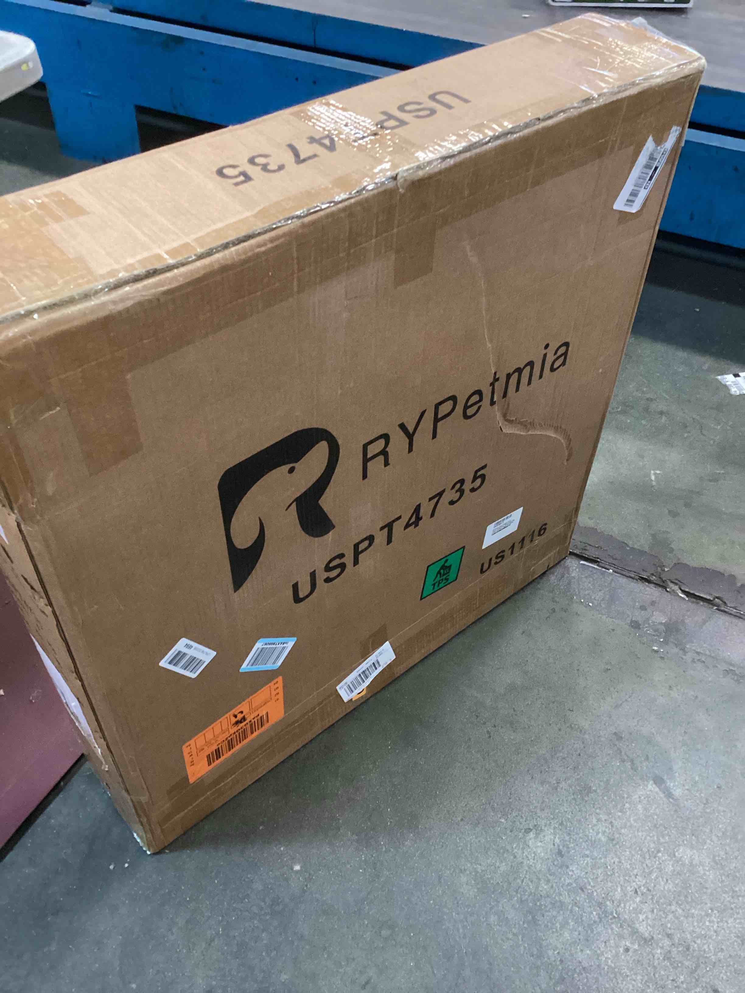 https://s3.amazonaws.com/lotting-images-prod/bidfta/GRA1882029_1735838172638.jpeg