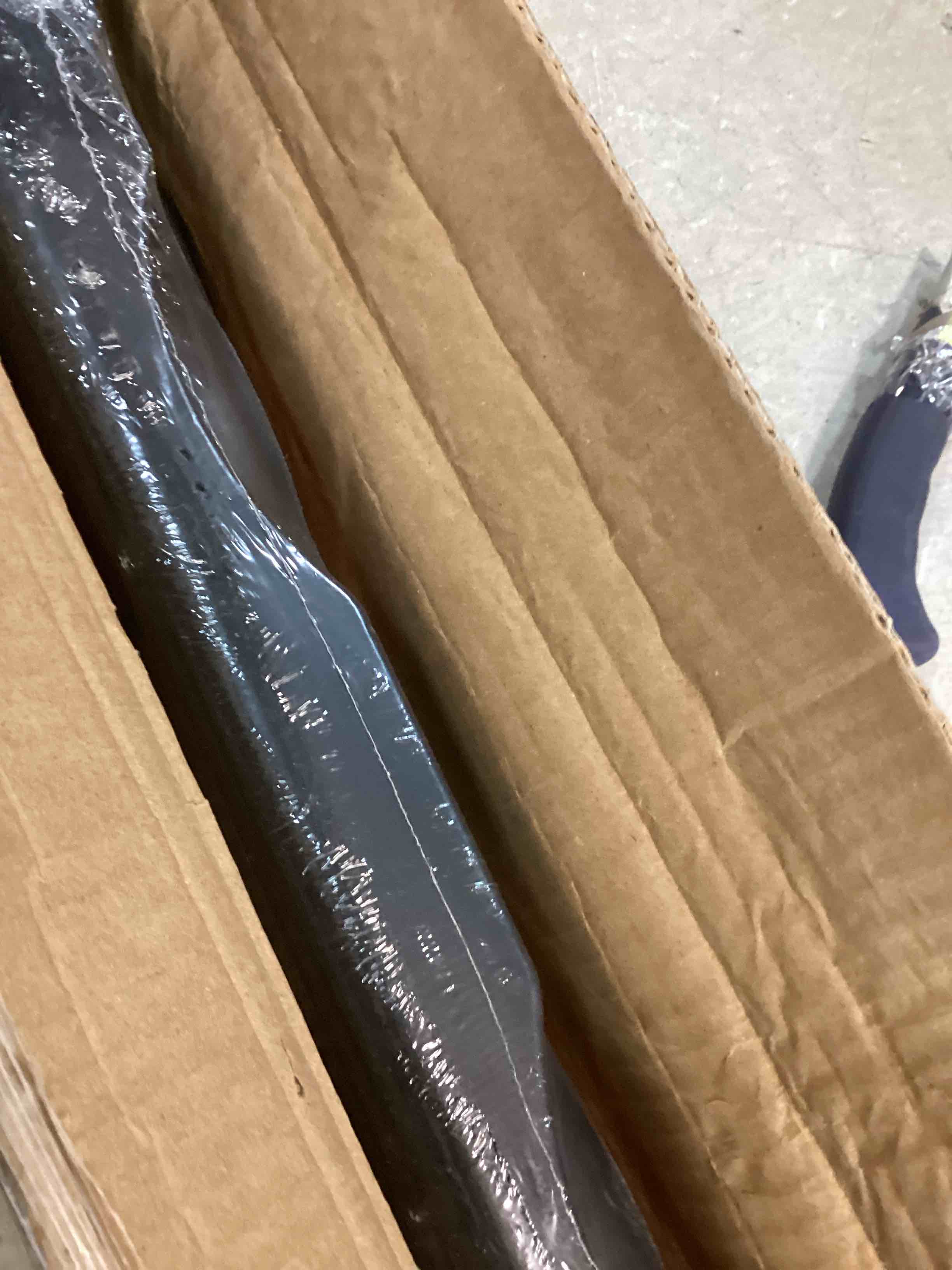 https://s3.amazonaws.com/lotting-images-prod/bidfta/GRA1882155_1735914453745.jpeg