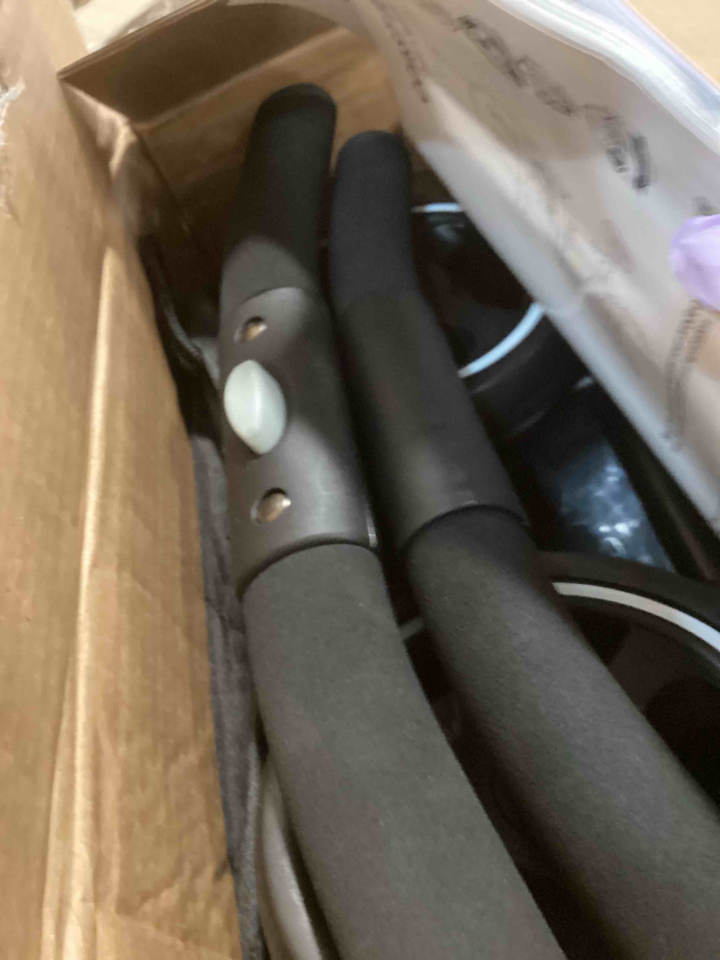 https://s3.amazonaws.com/lotting-images-prod/bidfta/GRA1882318_1735933553513.jpeg