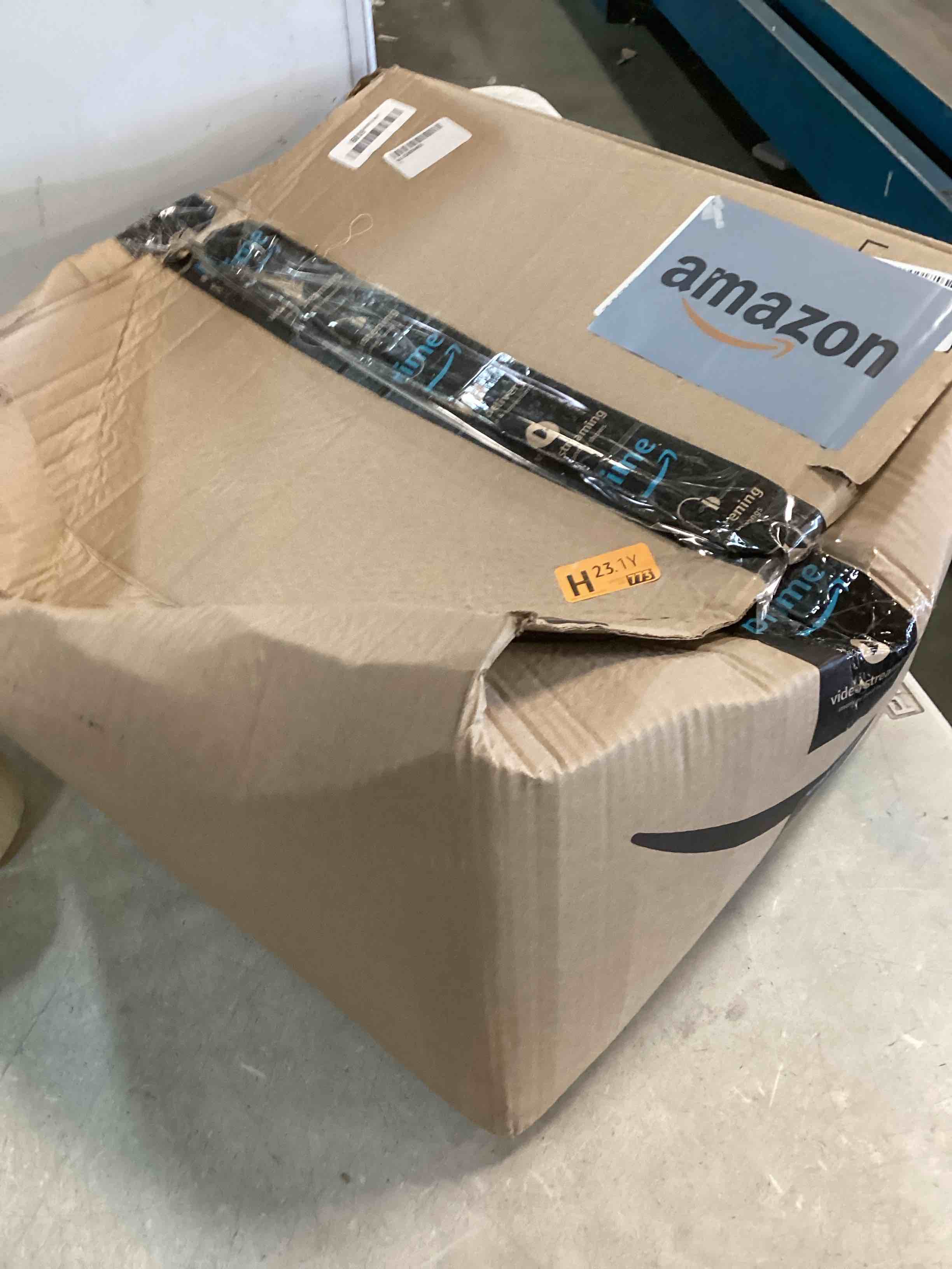 https://s3.amazonaws.com/lotting-images-prod/bidfta/GRA1882513_1736010691141.jpeg
