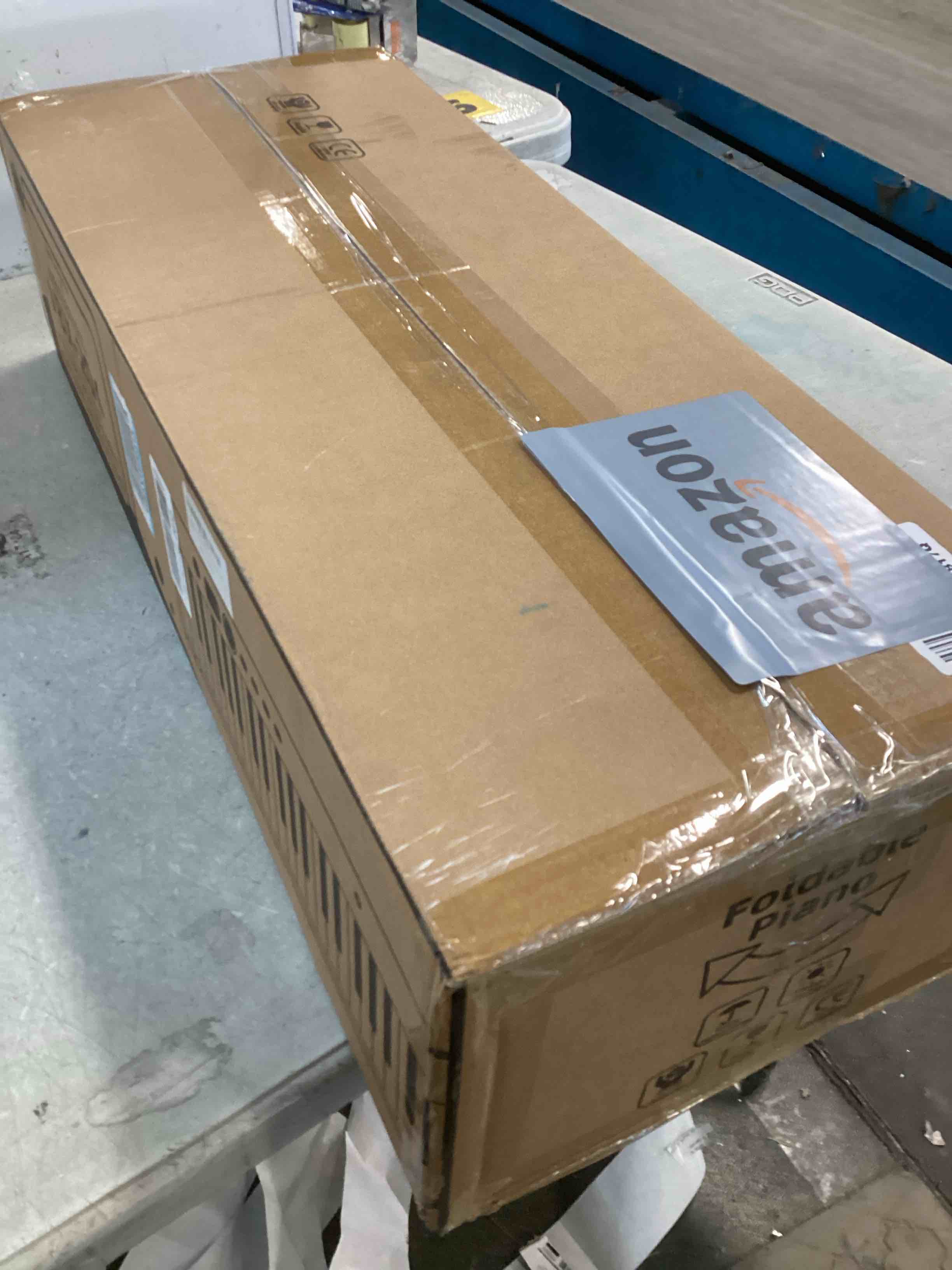 https://s3.amazonaws.com/lotting-images-prod/bidfta/GRA1882539_1736012760007.jpeg