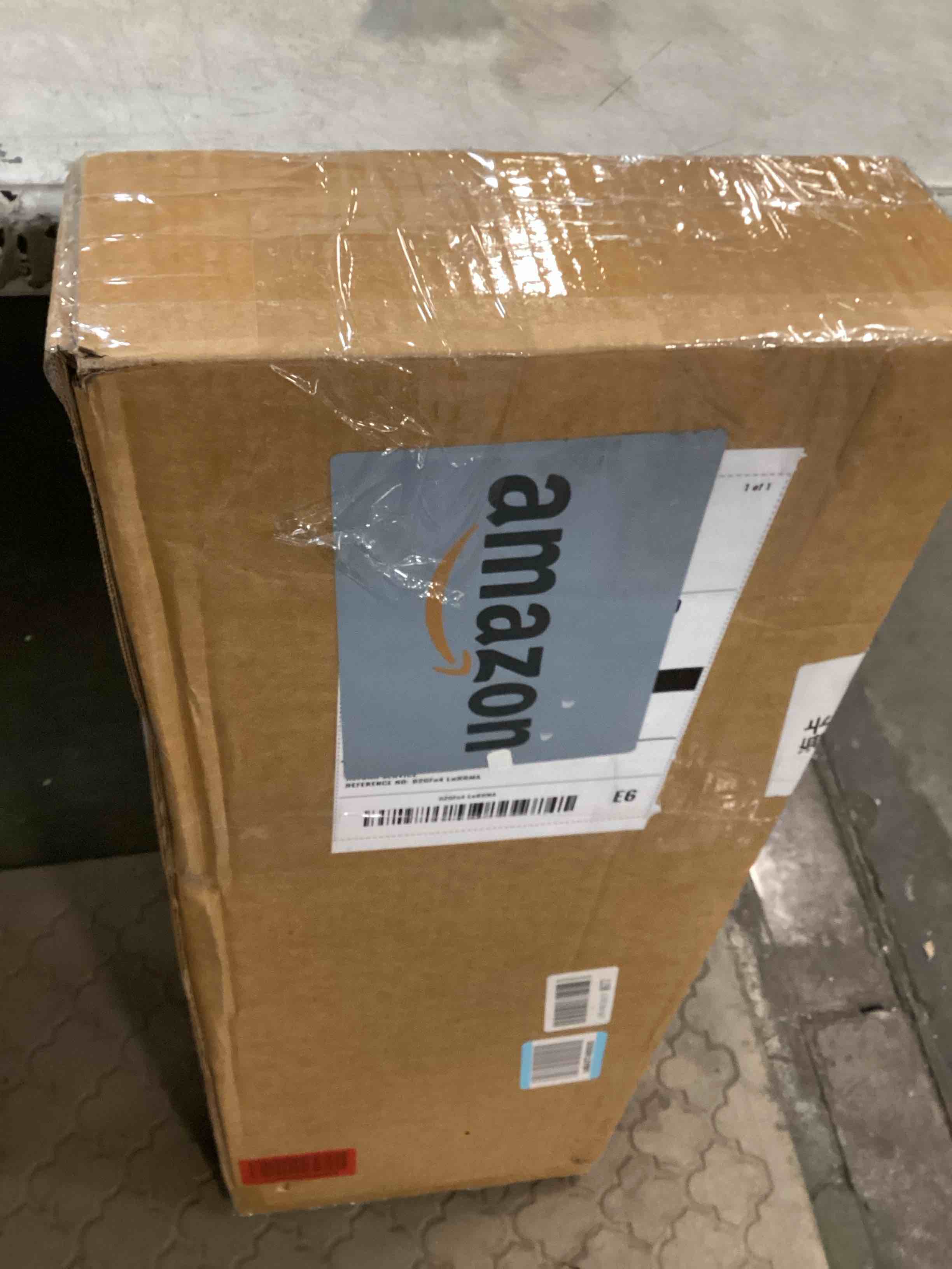 https://s3.amazonaws.com/lotting-images-prod/bidfta/GRA1882585_1736259750039.jpeg