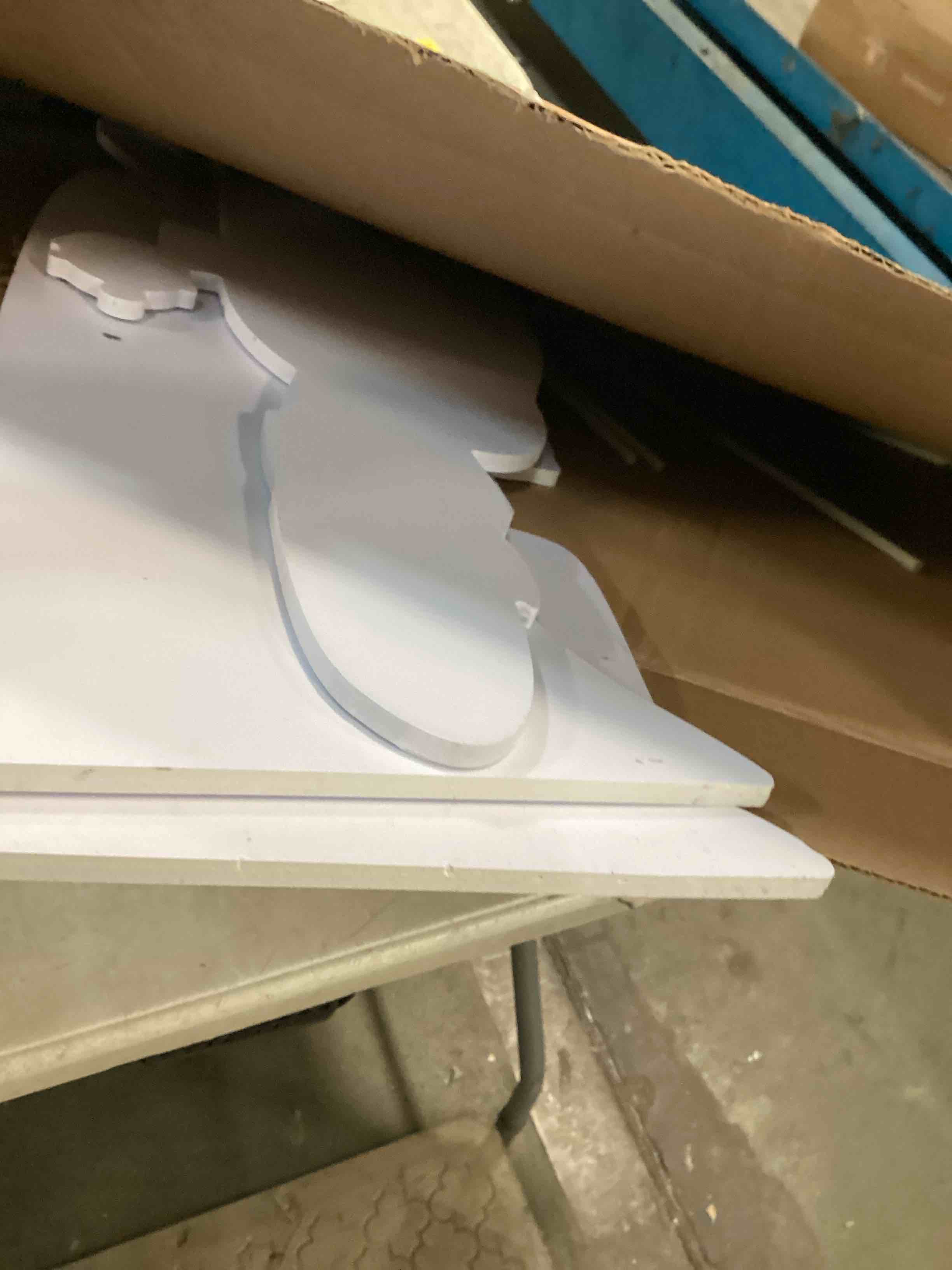 https://s3.amazonaws.com/lotting-images-prod/bidfta/GRA1882589_1736260025477.jpeg