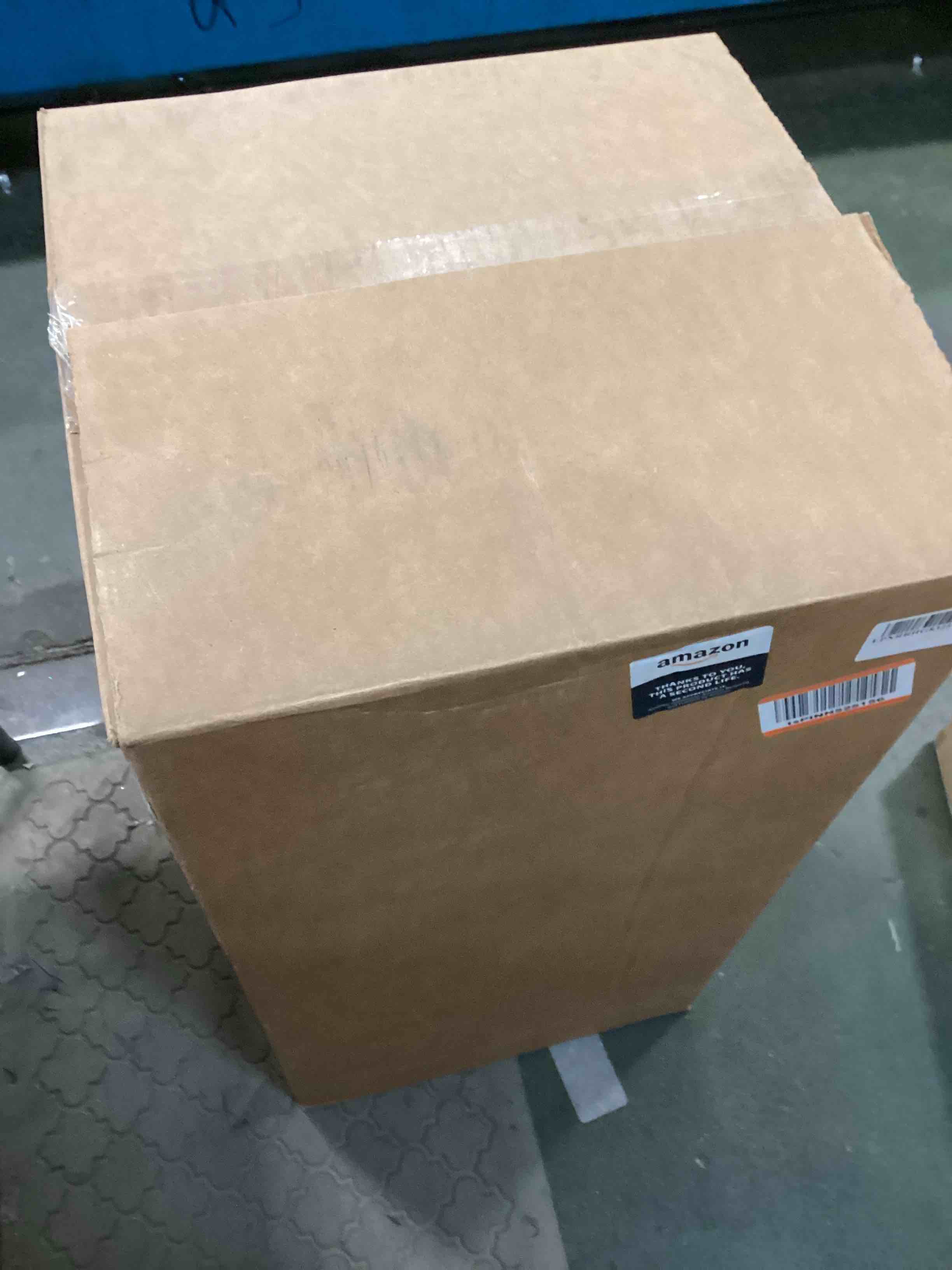 https://s3.amazonaws.com/lotting-images-prod/bidfta/GRA1882677_1736269740844.jpeg