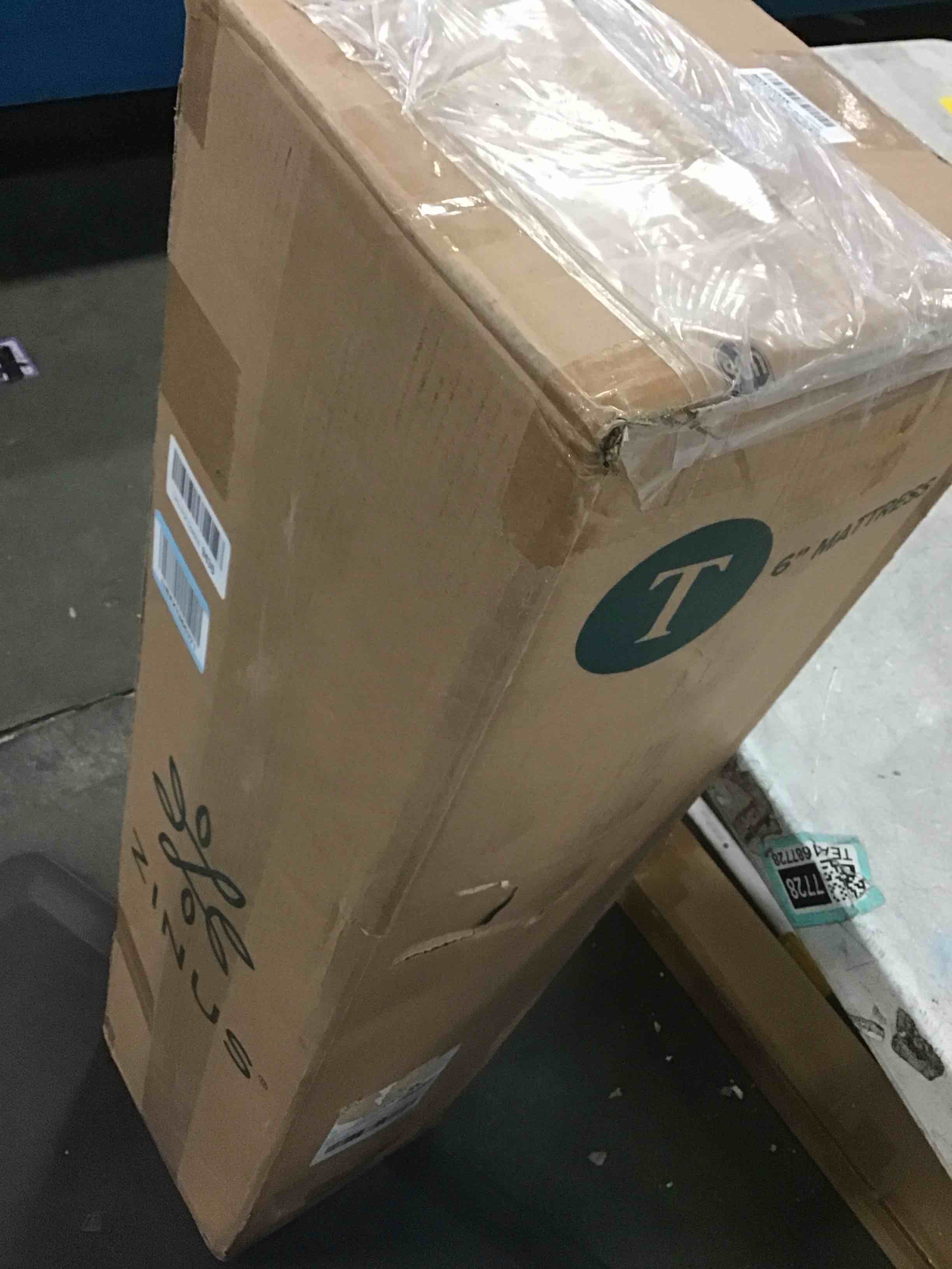 https://s3.amazonaws.com/lotting-images-prod/bidfta/GRA1882929_1736363842329.jpeg