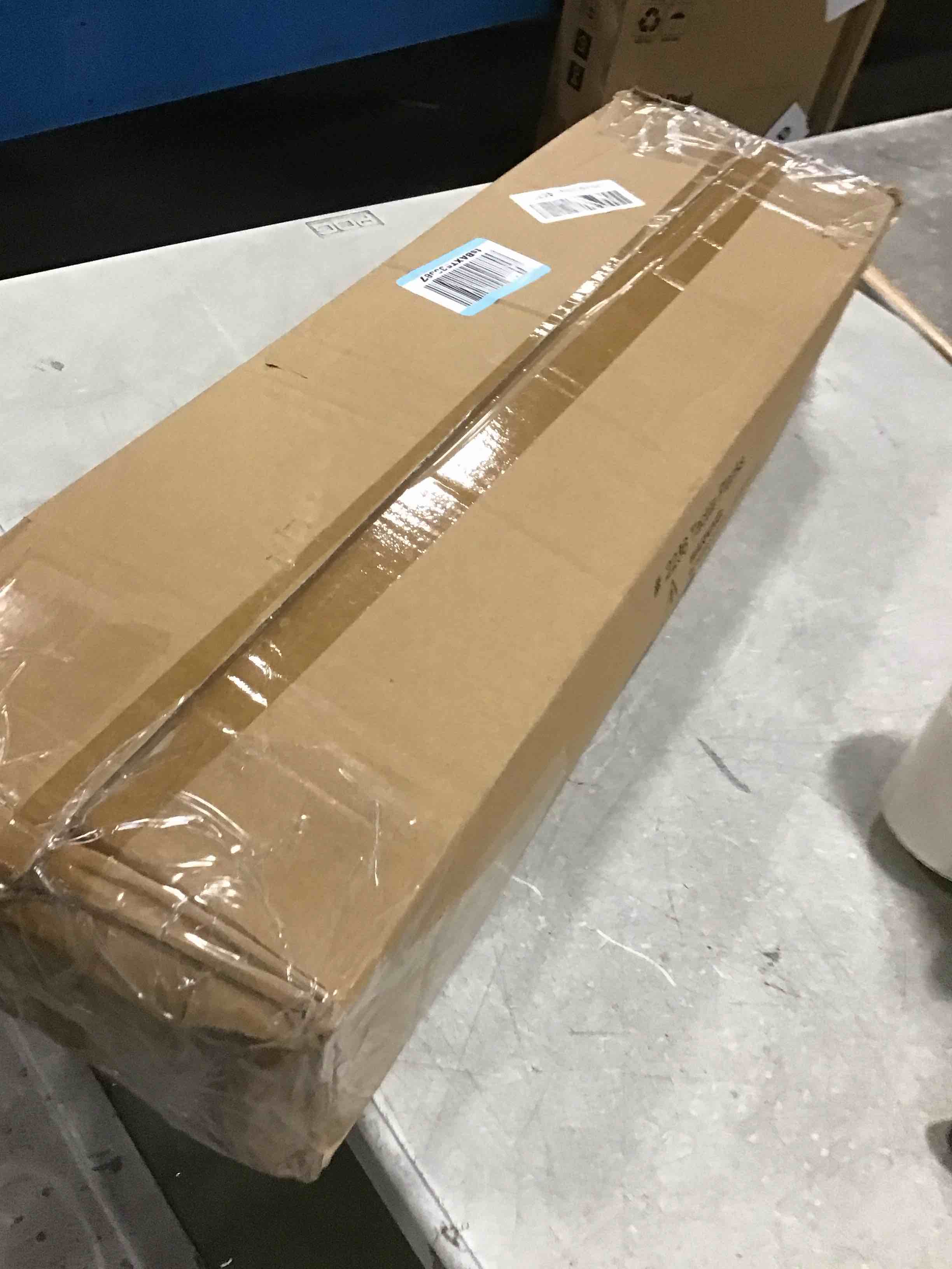 https://s3.amazonaws.com/lotting-images-prod/bidfta/GRA1884348_1737035171372.jpeg