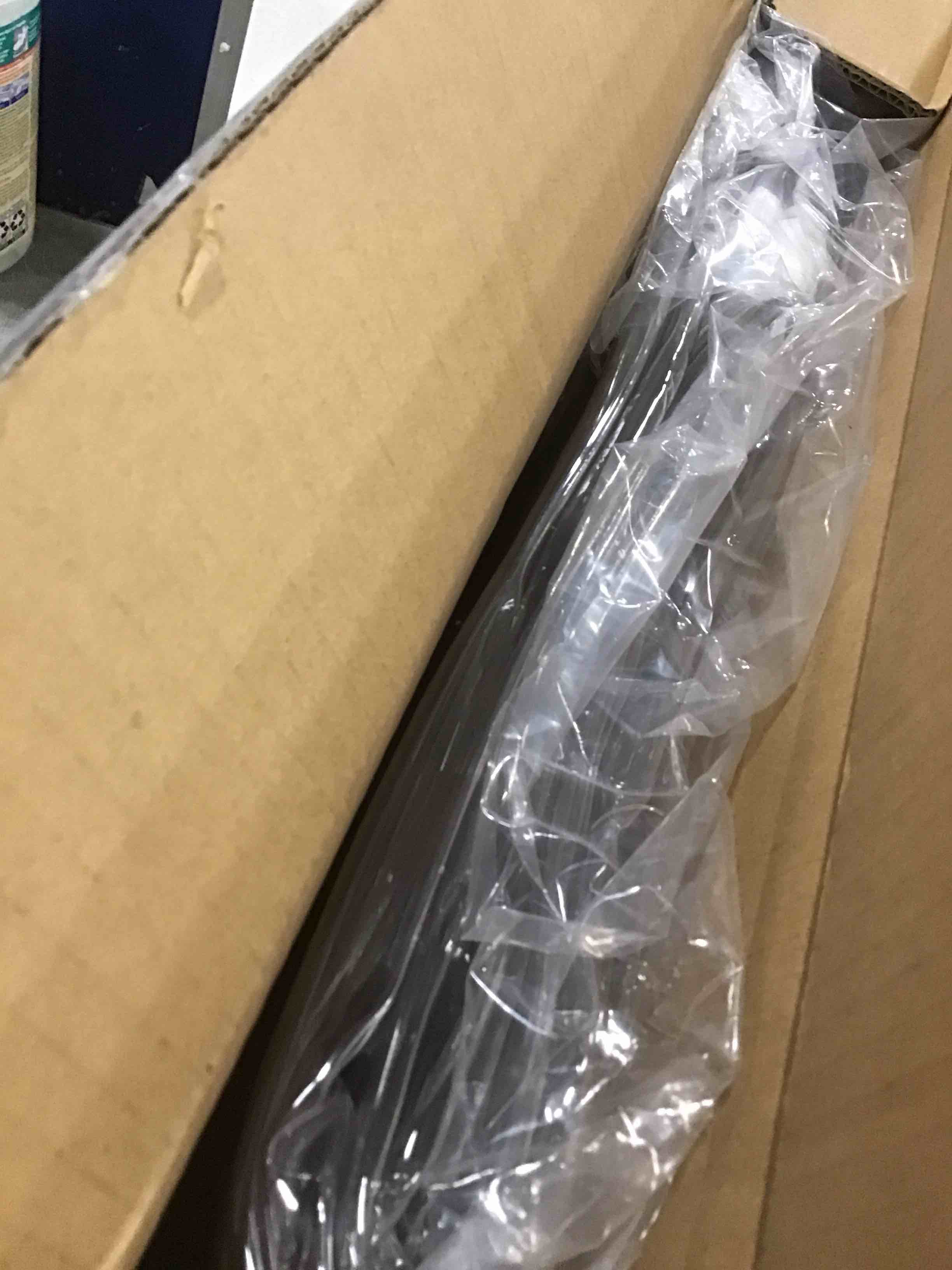 https://s3.amazonaws.com/lotting-images-prod/bidfta/GRA1884660_1737118183777.jpeg