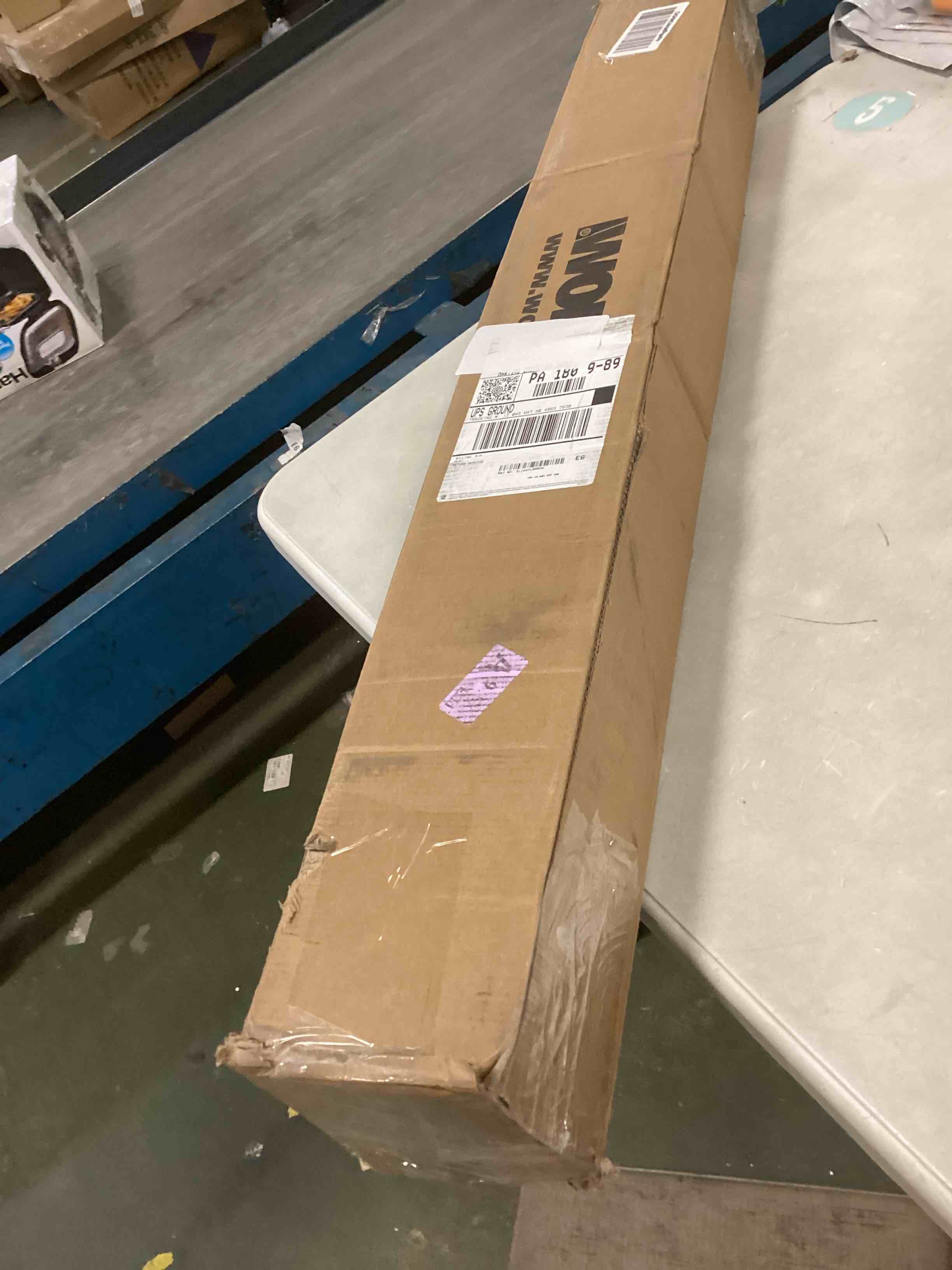 https://s3.amazonaws.com/lotting-images-prod/bidfta/GRA1885295_1736515875273.jpeg