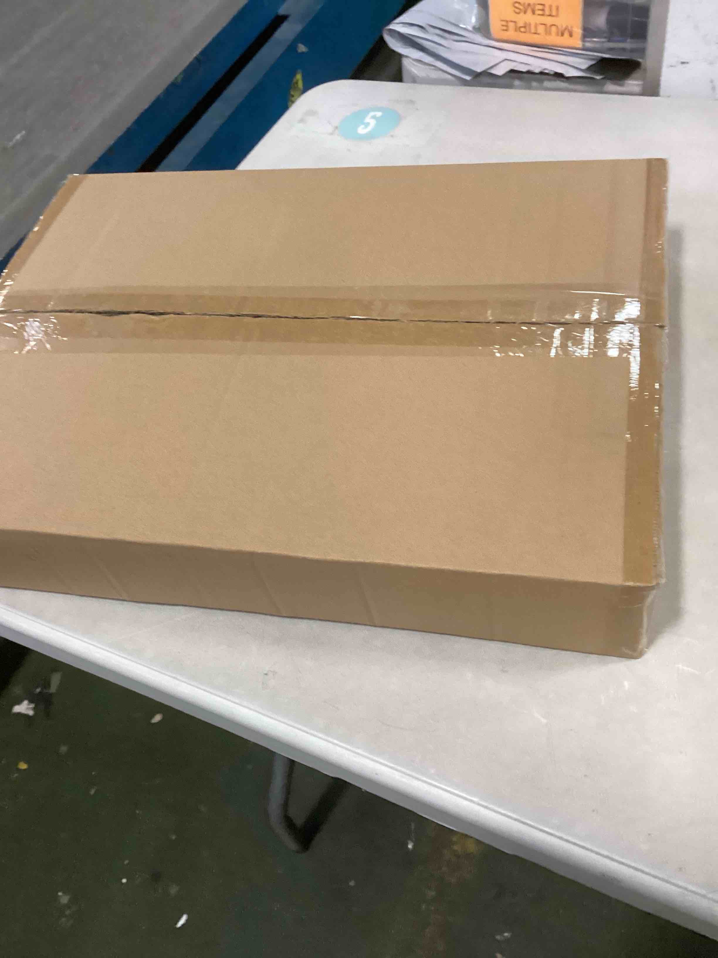 https://s3.amazonaws.com/lotting-images-prod/bidfta/GRA1885414_1736530476050.jpeg