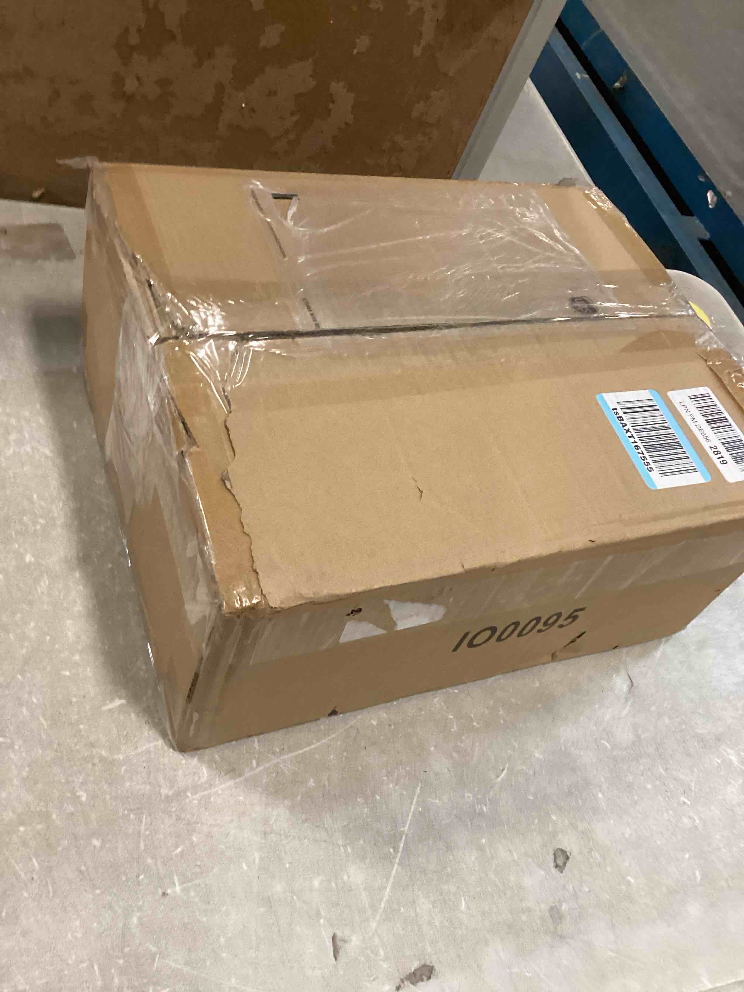 https://s3.amazonaws.com/lotting-images-prod/bidfta/GRA1885733_1736772777713.jpeg
