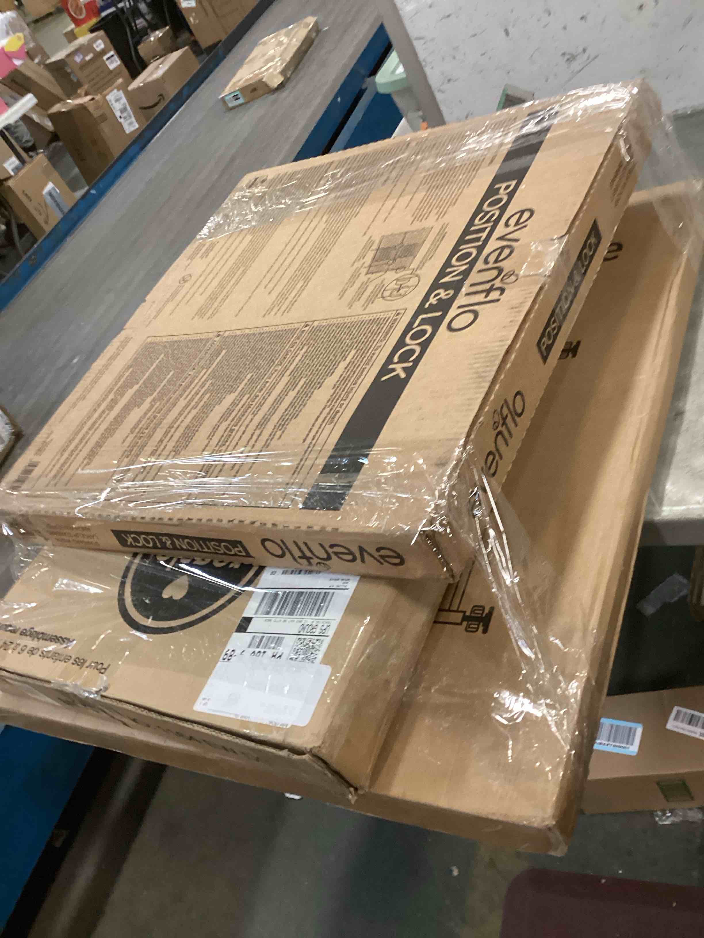 https://s3.amazonaws.com/lotting-images-prod/bidfta/GRA1886026_1736866451825.jpeg