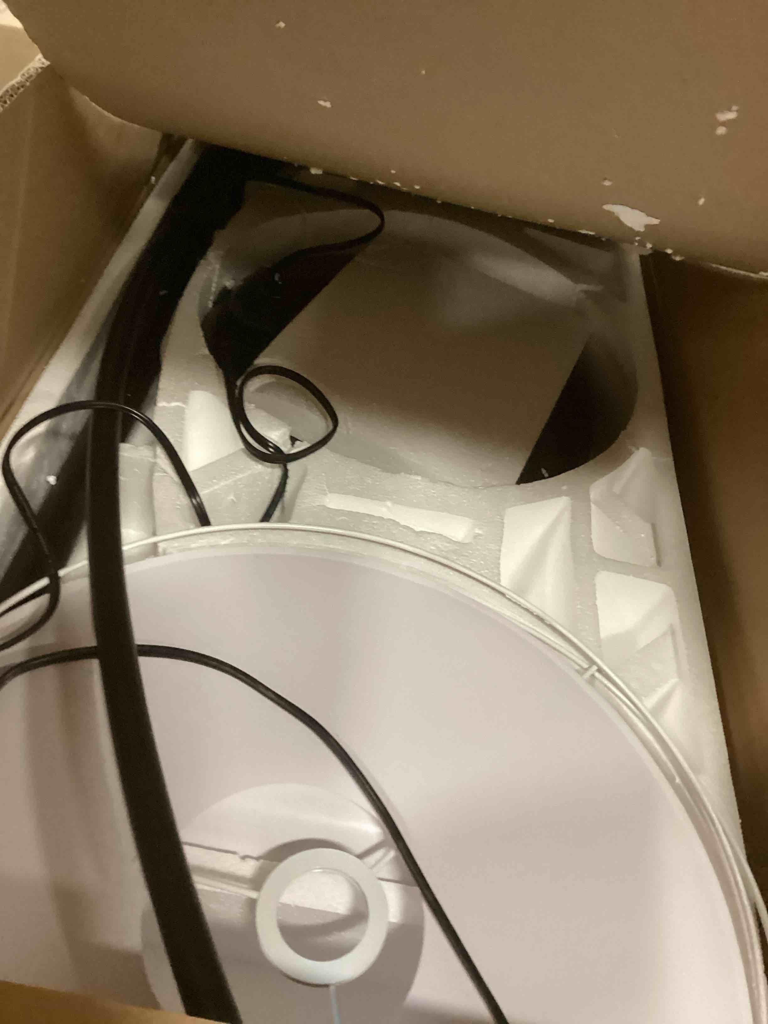 https://s3.amazonaws.com/lotting-images-prod/bidfta/GRA1886216_1736889623308.jpeg