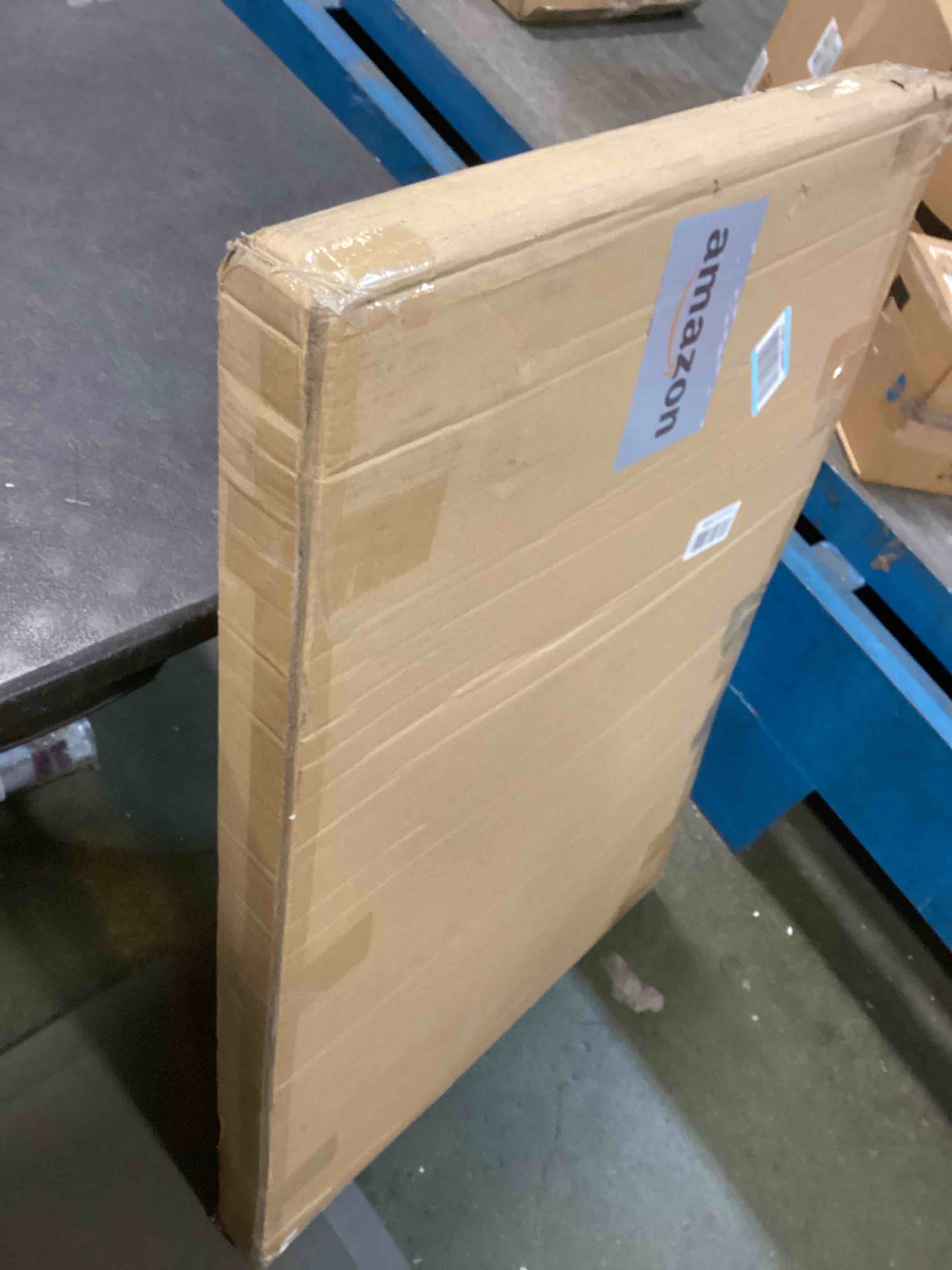 https://s3.amazonaws.com/lotting-images-prod/bidfta/GRA1886258_1736947330136.jpeg
