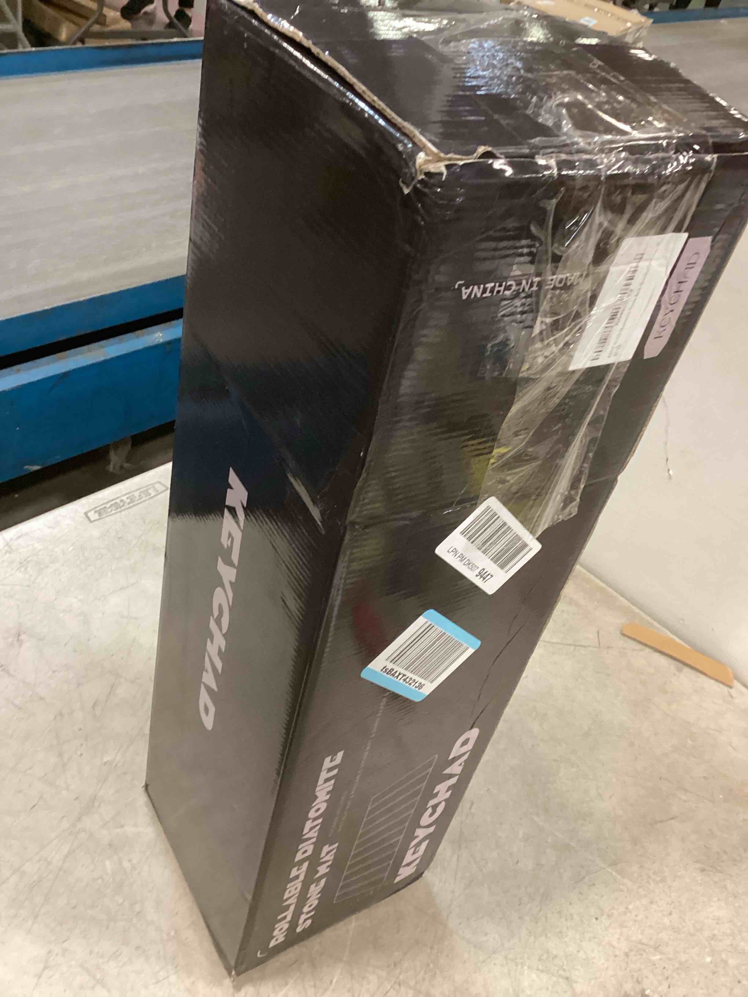 https://s3.amazonaws.com/lotting-images-prod/bidfta/GRA1886795_1737061545426.jpeg