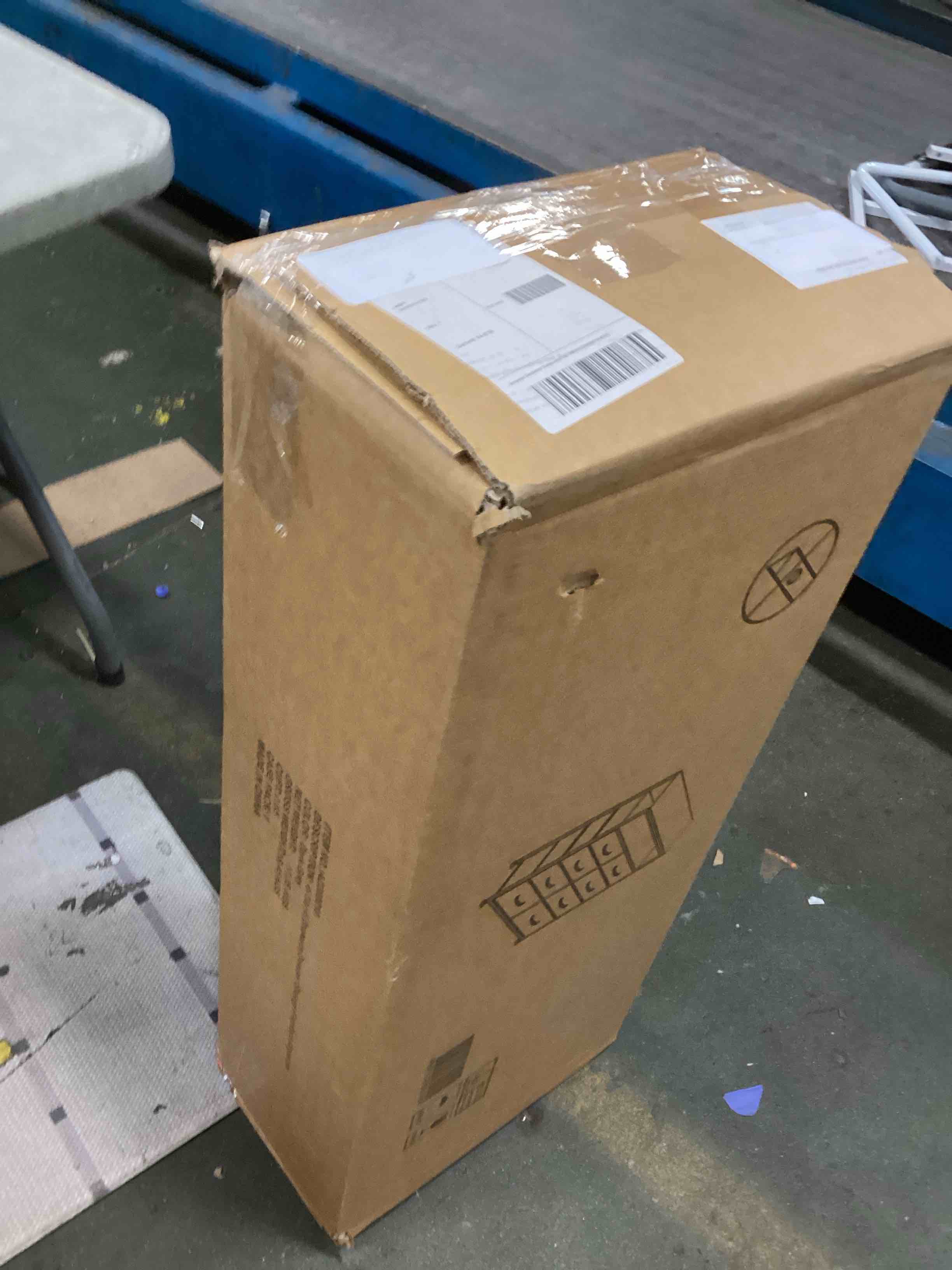 https://s3.amazonaws.com/lotting-images-prod/bidfta/GRA1886968_1737133926714.jpeg