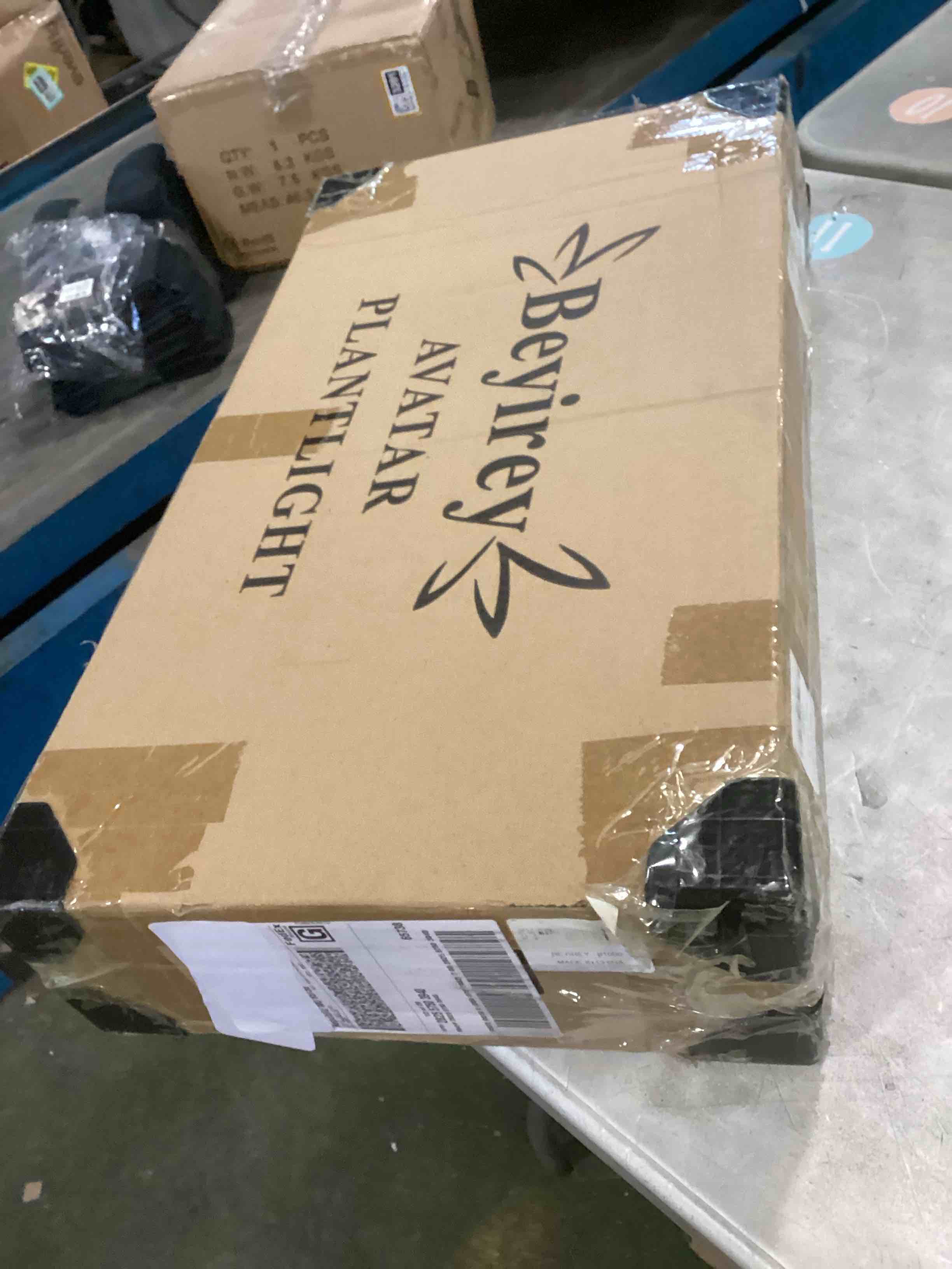 https://s3.amazonaws.com/lotting-images-prod/bidfta/GRA1887307_1737402767126.jpeg