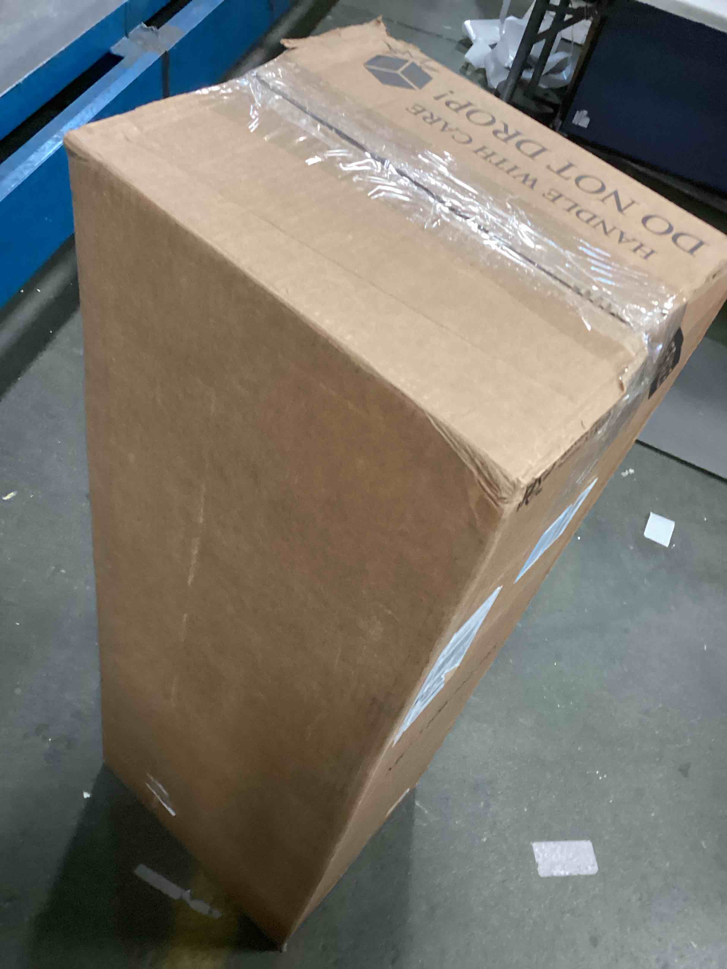 https://s3.amazonaws.com/lotting-images-prod/bidfta/GRA1887423_1737469652824.jpeg