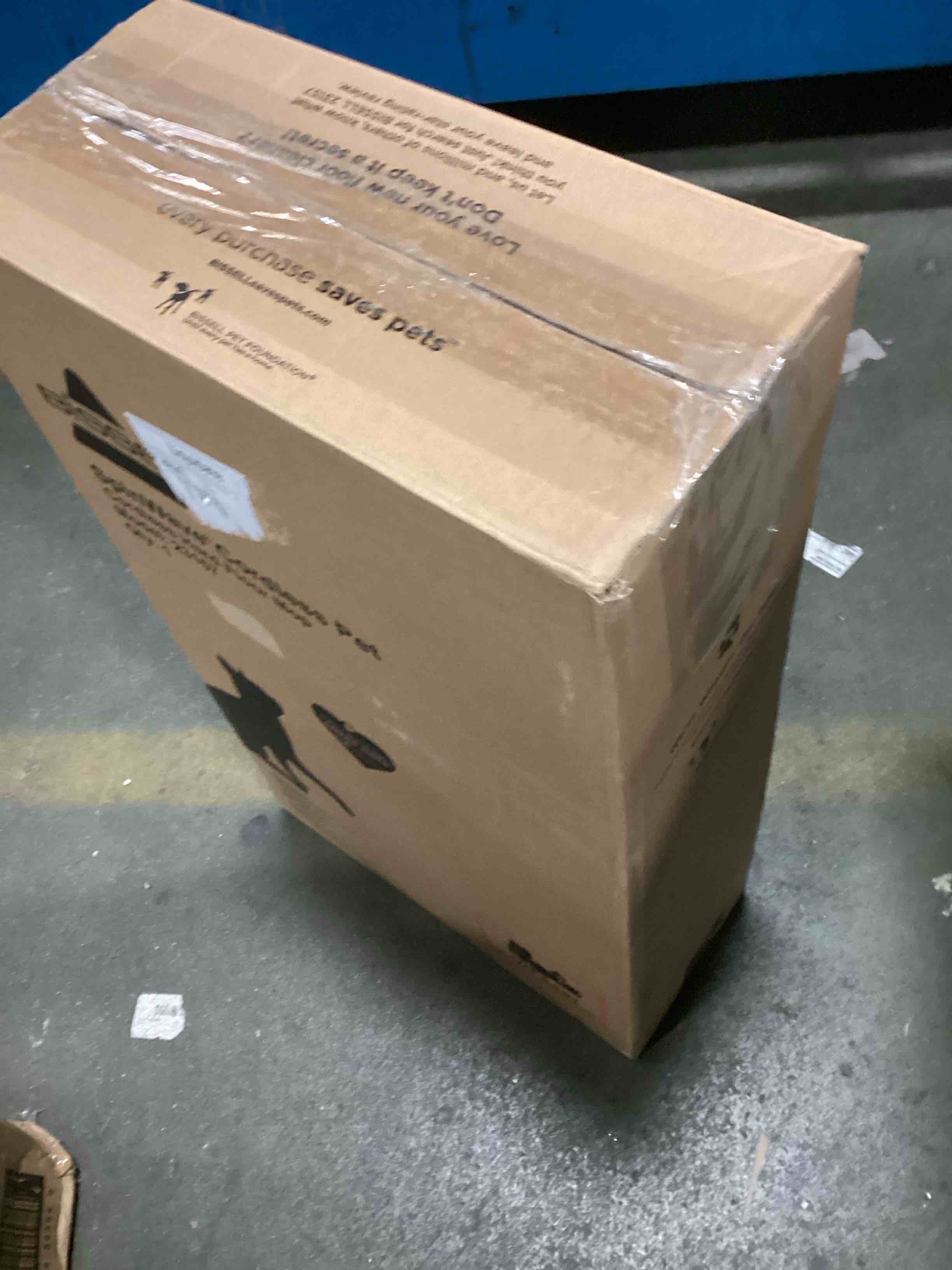 https://s3.amazonaws.com/lotting-images-prod/bidfta/GRA1887635_1737549465930.jpeg