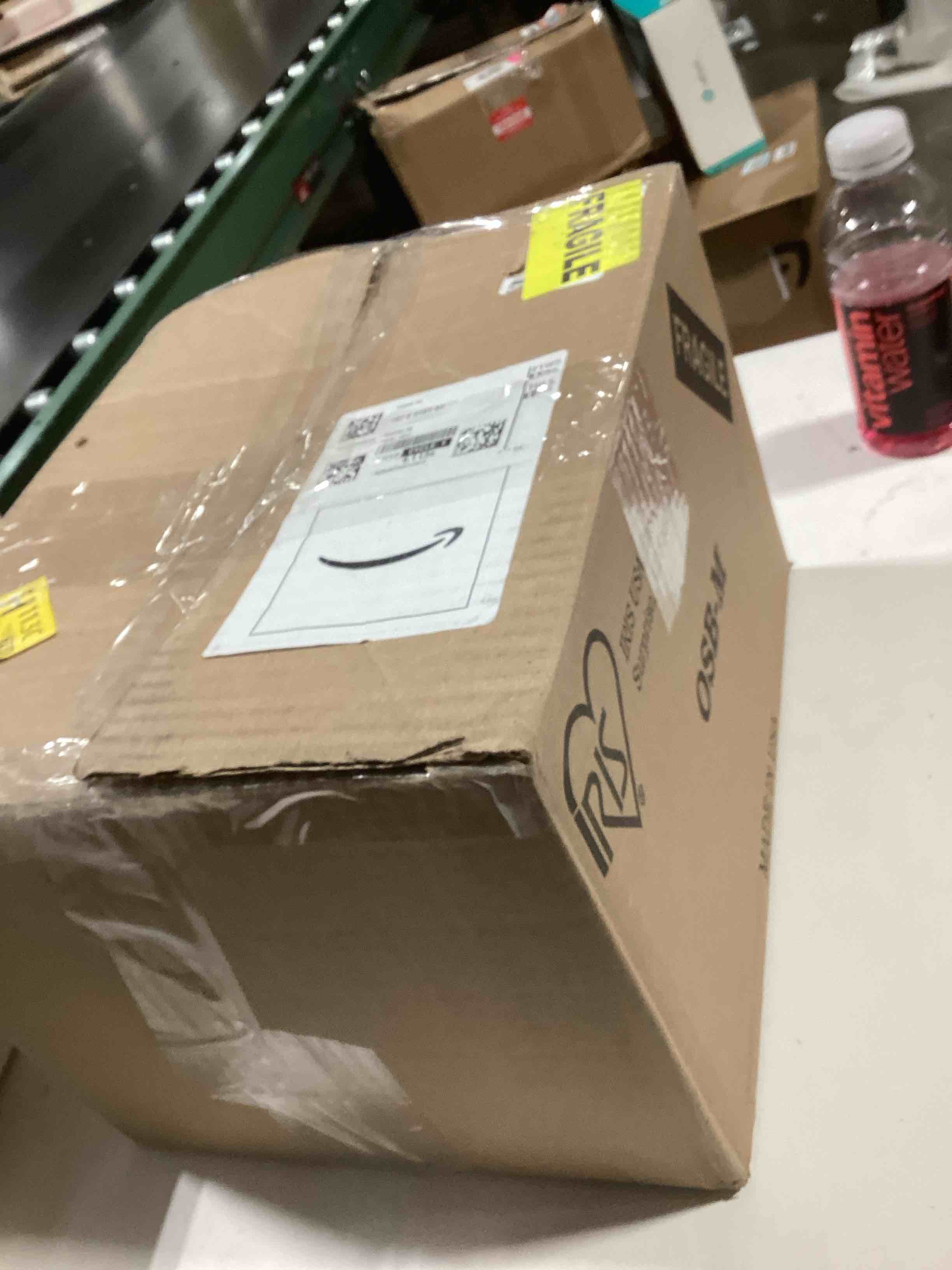 Condition photo showing Good Condition for IRIS USA Plastic Storage Baskets, 6-Pack, Made in USA, Shelf Baskets Small Baskets Organizing Bins For Pantry Countertops Closet Shelves Office, Muti-Purpose, Nestable, Easy Carry, White Medium - 6 Pack White