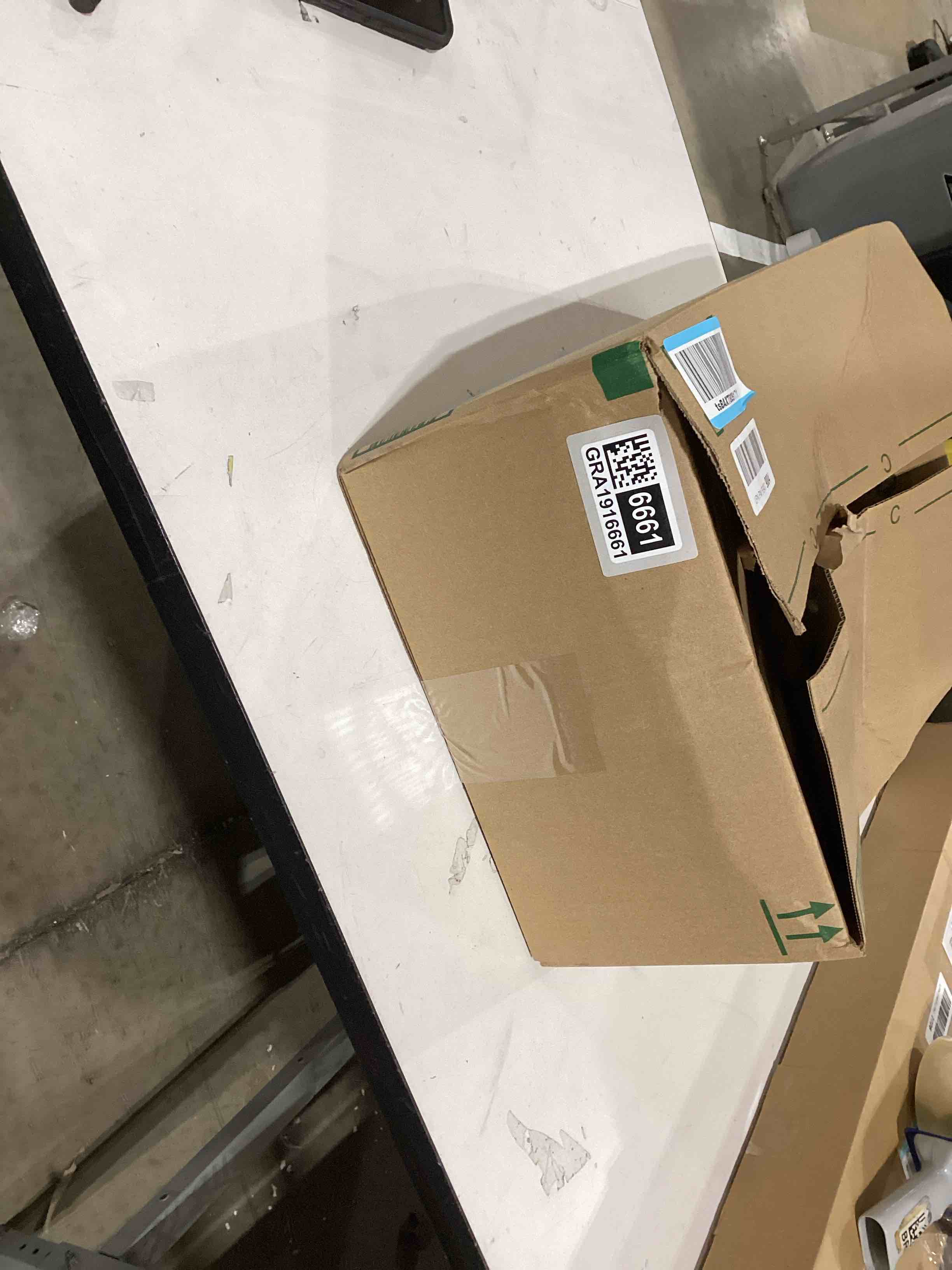 Condition photo showing Good Condition for 16x20 Picture Frame, Classic Brown 16 x 20 Poster Frame for Horizontal or Vertical Wall Mounting, 1 Pack Brown 16x20