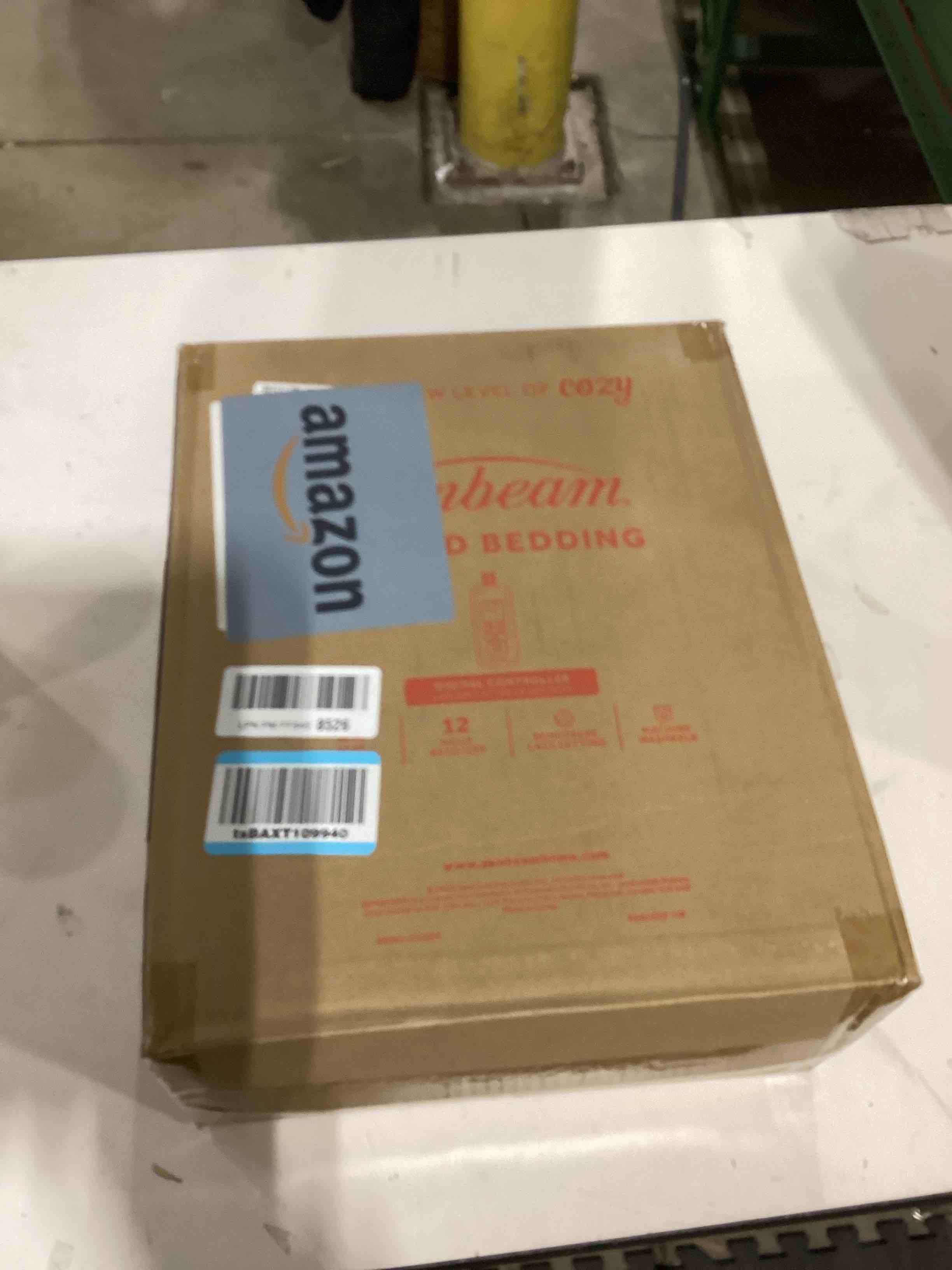 Condition photo showing Good Condition for Sunbeam Electric Restful Quilted Heated Mattress Pad King 80" x 76" 12 Heat Settings 12-Hour Auto Shut-Off Extra-Cozy Fabric Deep Pocket Fit Machine Washable