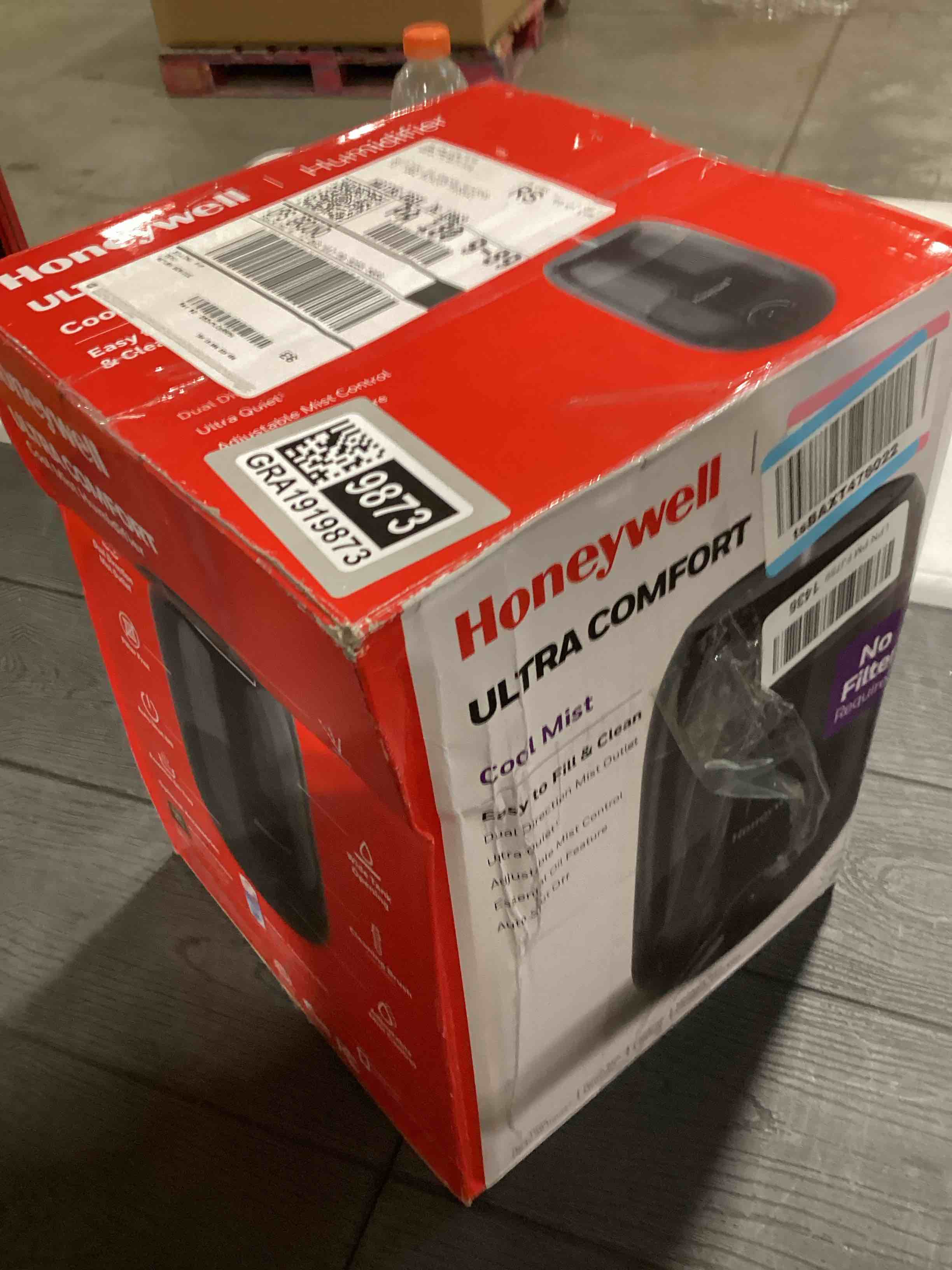 Condition photo showing Good Condition for Honeywell Ultra Comfort Cool Mist Humidifier, No Filter, Easy to Fill and Clean, Cleaning Brush Included, Ultra Quiet, Use With Essential Oils for Extra Comfort, Black, HUL545B