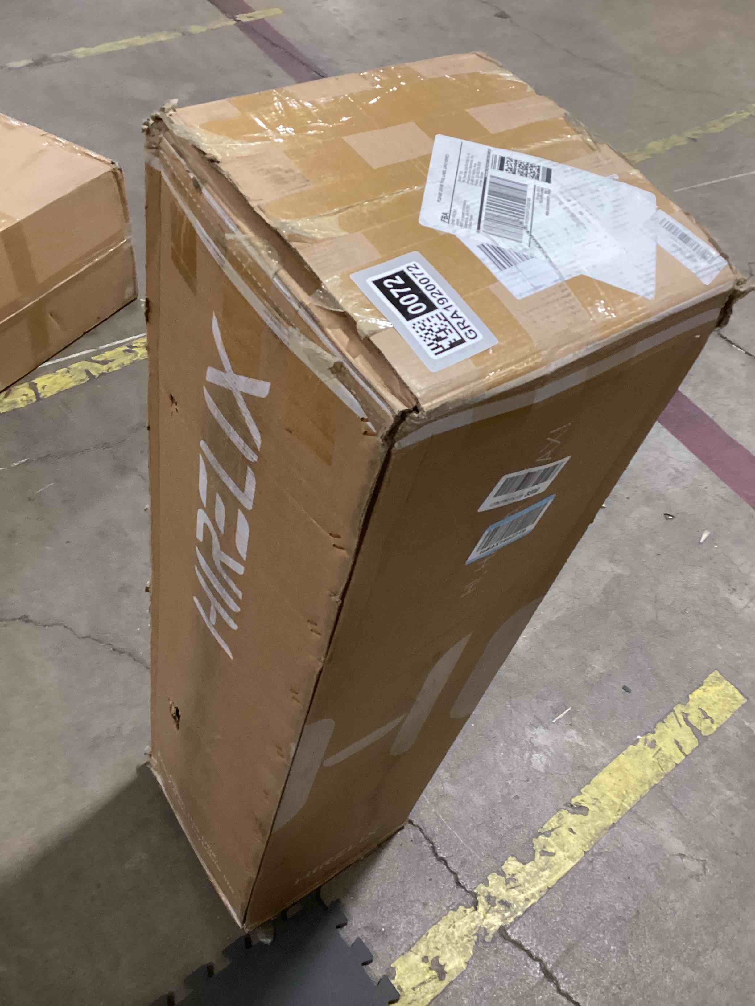 Condition photo showing Good Condition for 10 Inch Twin Hybrid Mattress, Medium Plush with Memory Foam and Individually Wrapped Pocket Coils, Fiberglass-Free, CertiPUR-US Certified Twin 10 inch Plush