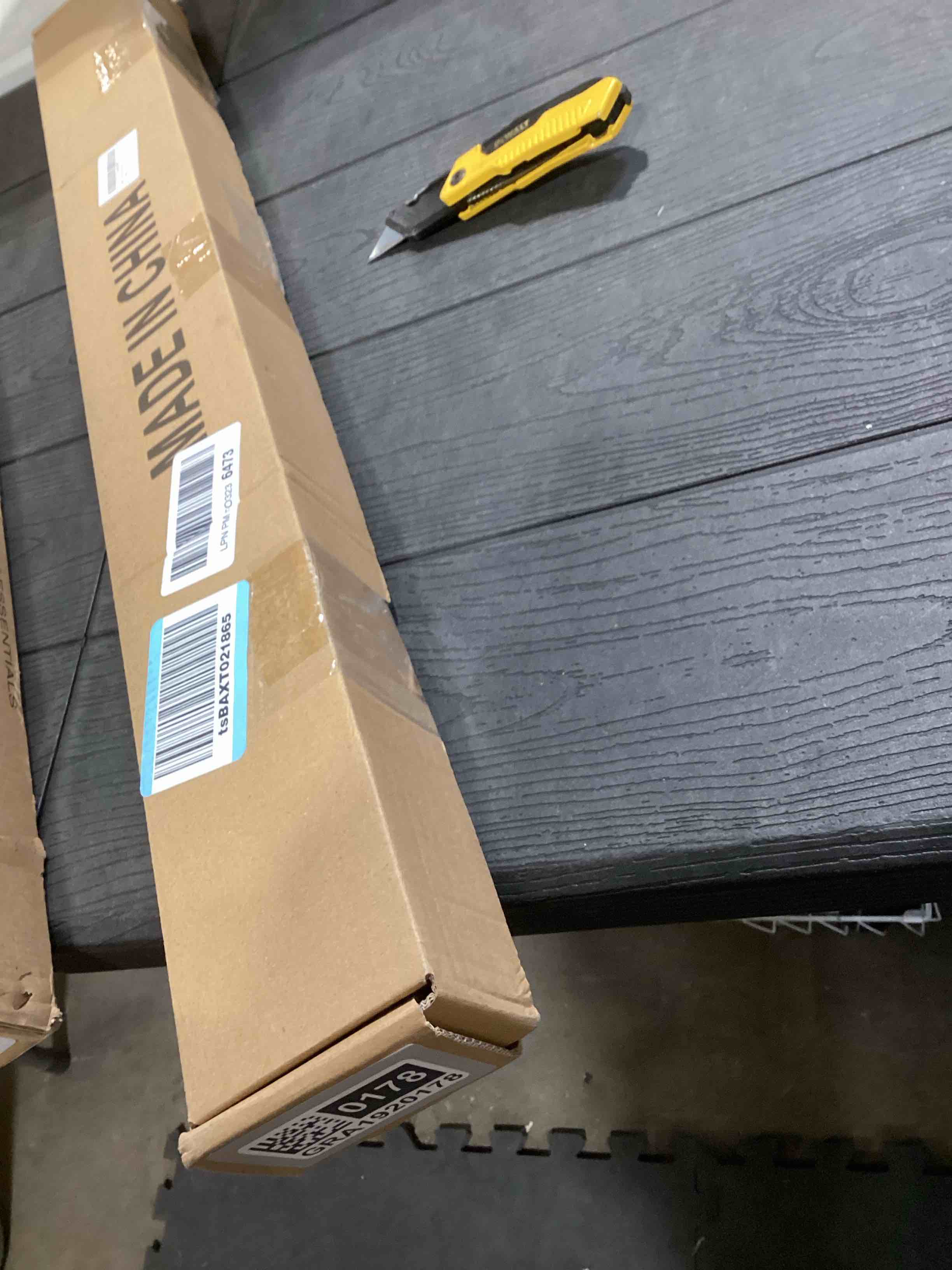 Condition photo showing Good Condition for 5FT Birch Tree with 518 LED Lights, Artificial Tree IP44 Waterproof Twinkle Light White Christmas Tree for Indoor Outdoor Festival Wedding Party Christmas Decorations(5FT/518LED)