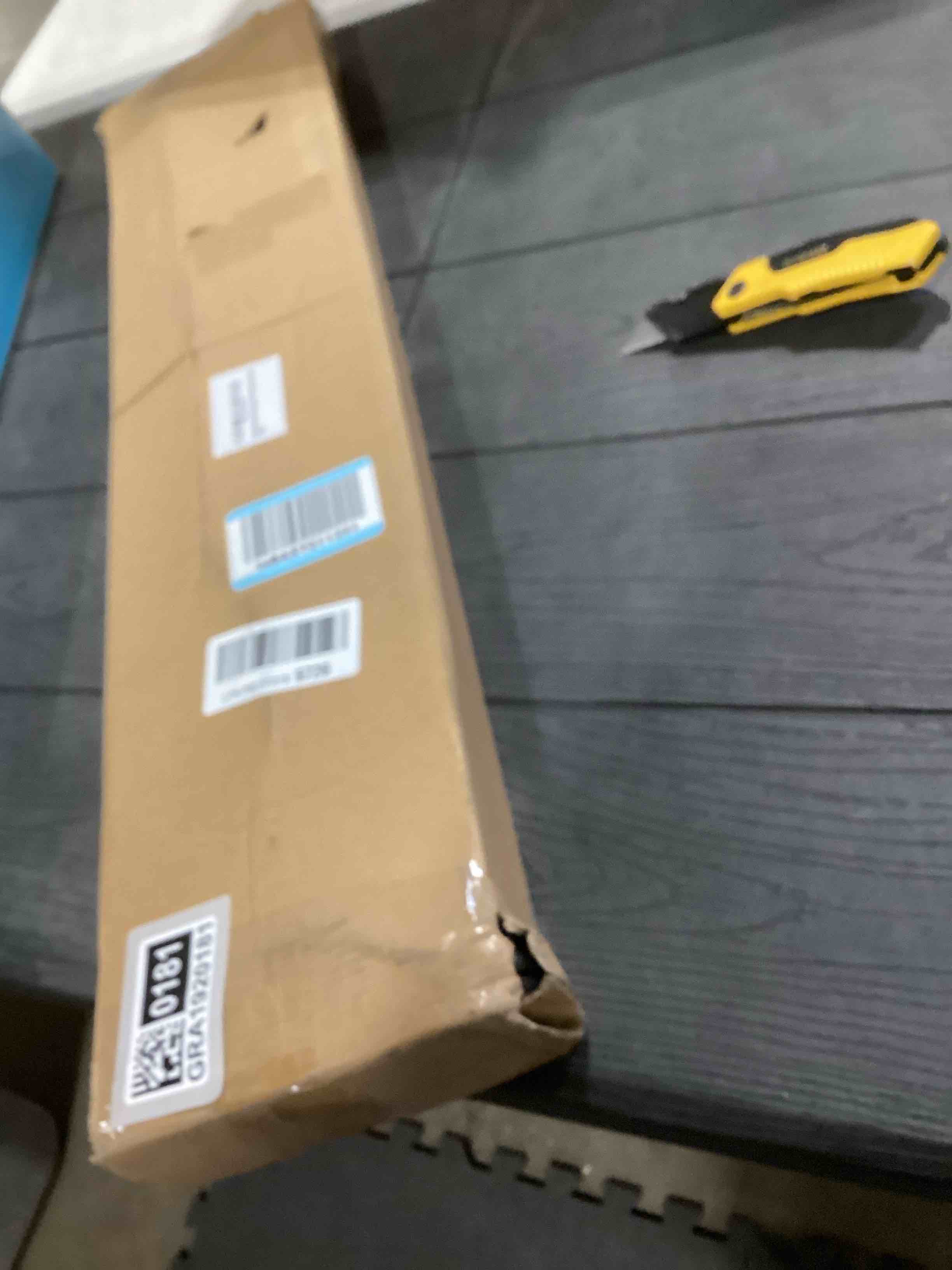 Condition photo showing Good Condition for pull up barStrength Training Chin up Bar without Screws,Adjustable 28.34''-43.30'' Width Locking Mechanism Pull up Bar for Doorway,Max Load 440lbs for Home Gym Upper Body Workout, Non-slip