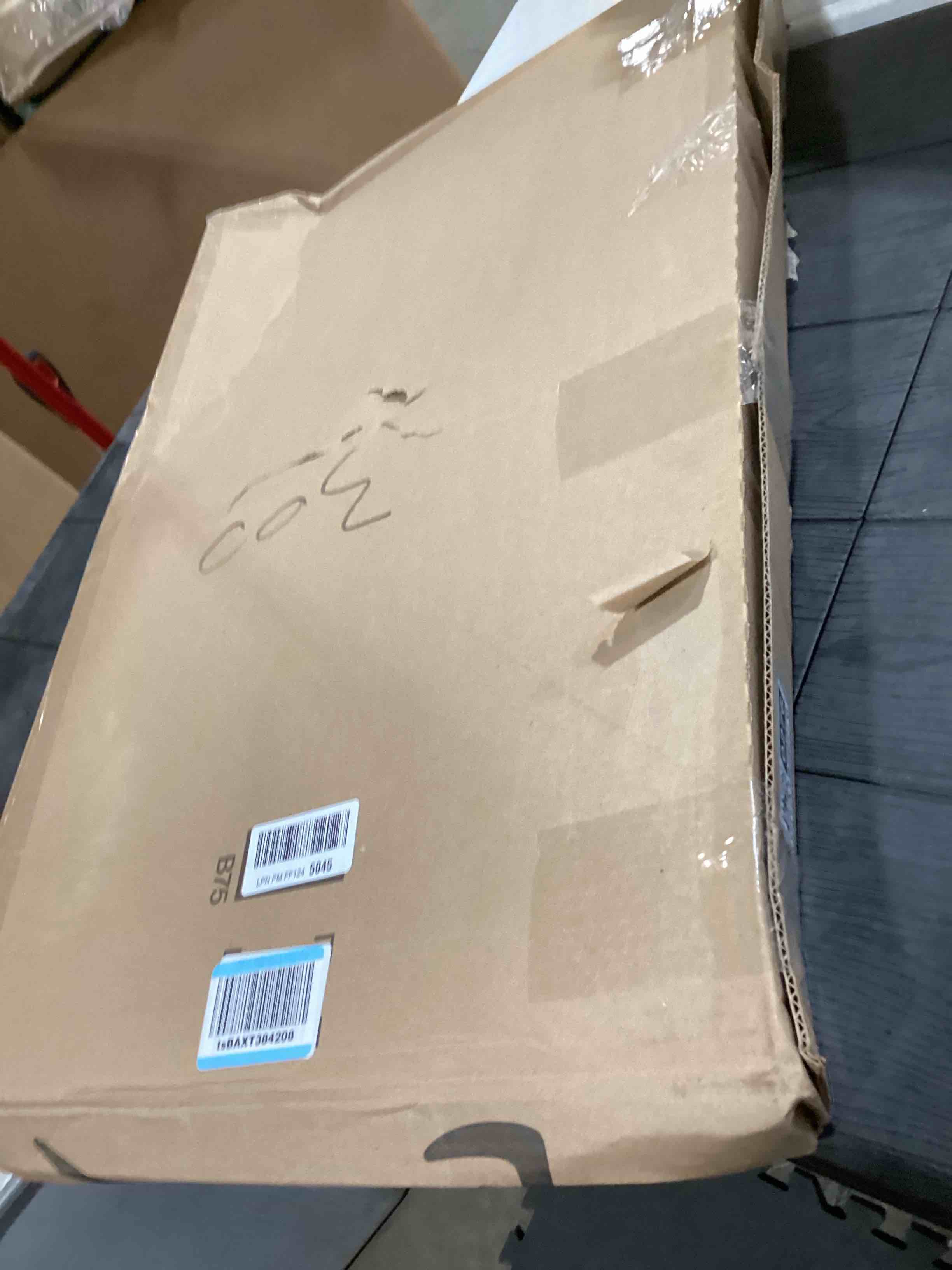 Condition photo showing As Is for Large Moses Basket Wood Bottom 27.56 x 15.75 inches,Oval Natural Wood Base Shaper for DIY Crochet or Knitting Weaving Crafts Home Decoration (2PC)