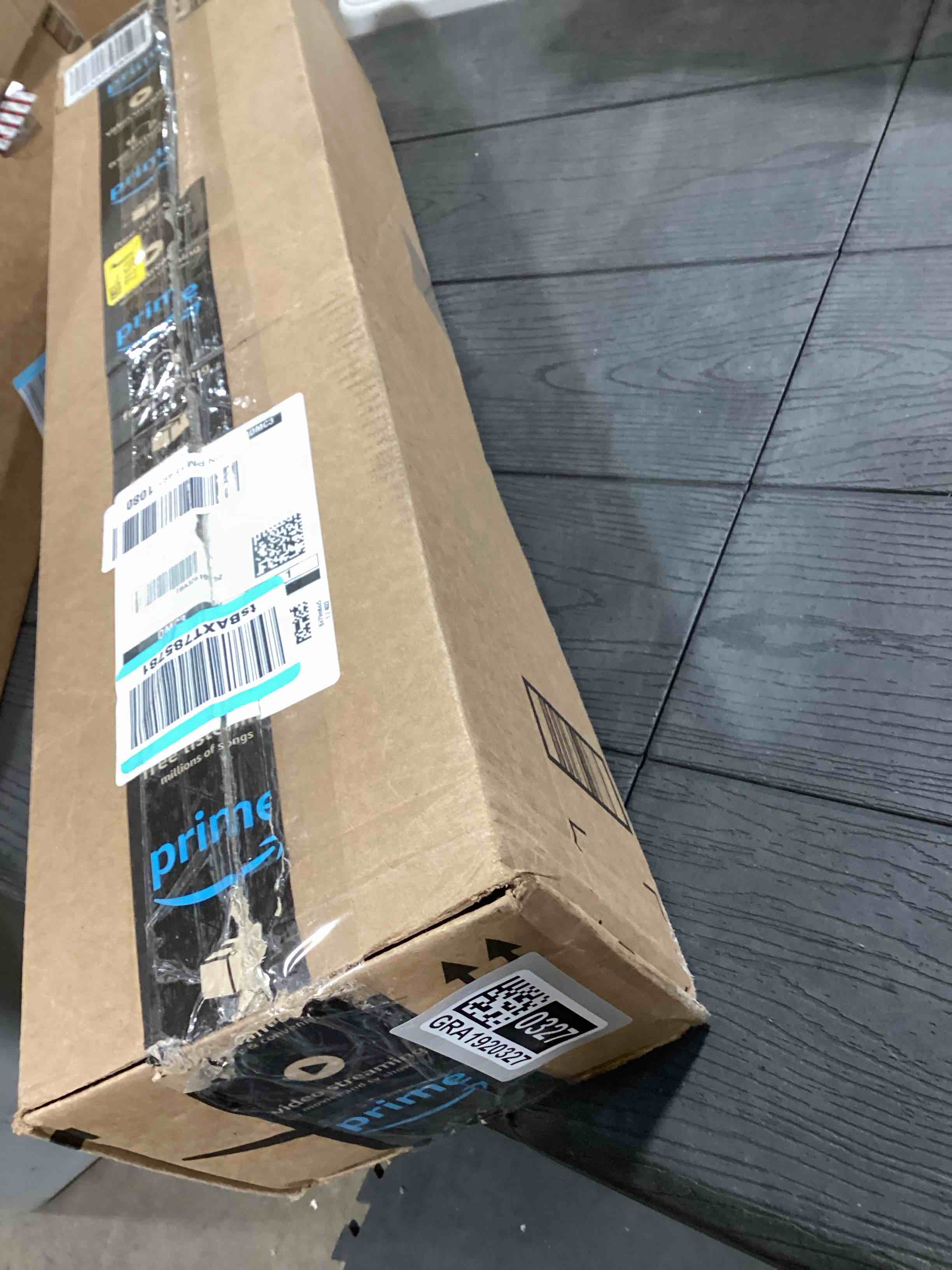 Condition photo showing As Is for GOYLSER 10 ft Washable Runner Rug Jute Carpet Runner for Hallway, Non Slip Bath Rug Runner Mat, Beige Indoor Runner Rugs for Entryway