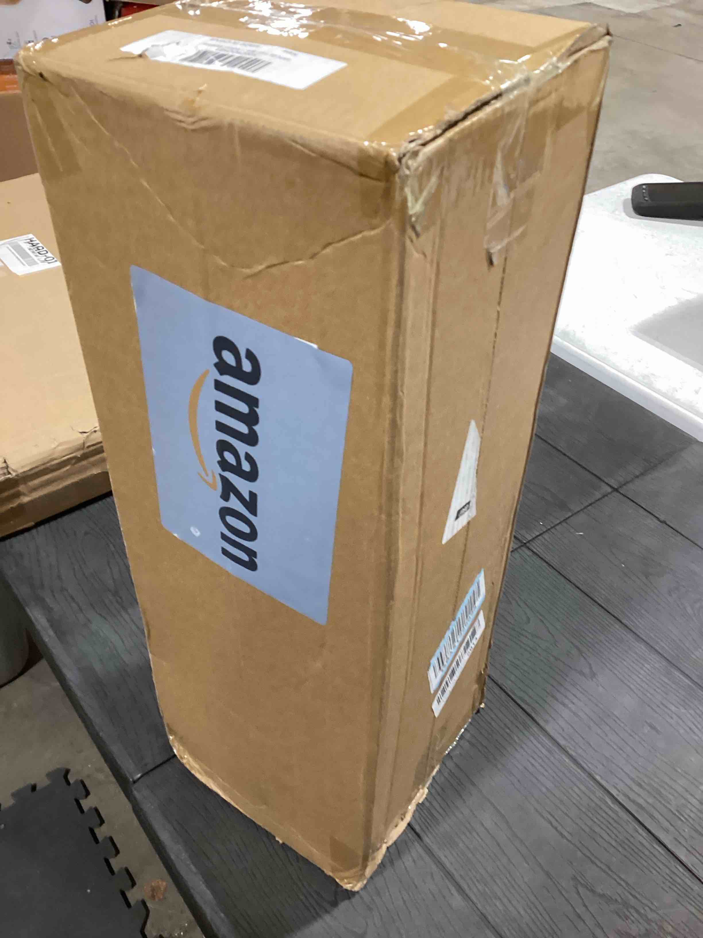 Condition photo showing Good Condition for SAPLIZE Two-Speed Golf Practice Mat with Alignment Mirror, 20 in X 10 ft Training Aid Mat, Anti-Slip Backing Golf Putting Green for Indoor/Outdoor