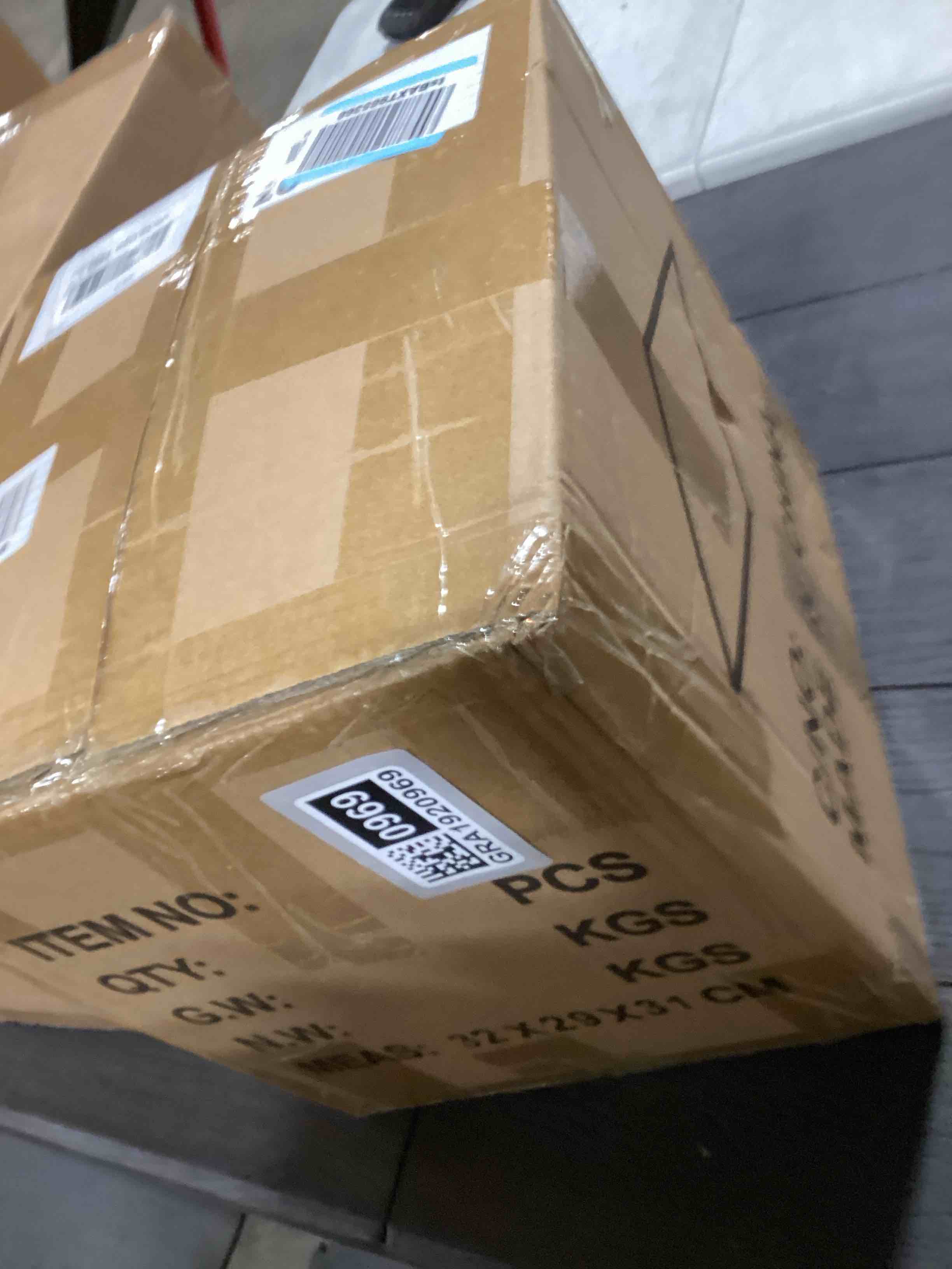 Condition photo showing Good Condition for Total 18 Ft Extra Long Prelit Christmas Garland Outdoor 200 Warm White Lights 8 Modes Timer Xmas Garland Battery Operated 300 Thick Branch Christmas Decoration Stairs Mantle,2 Pack 9 Ft Each