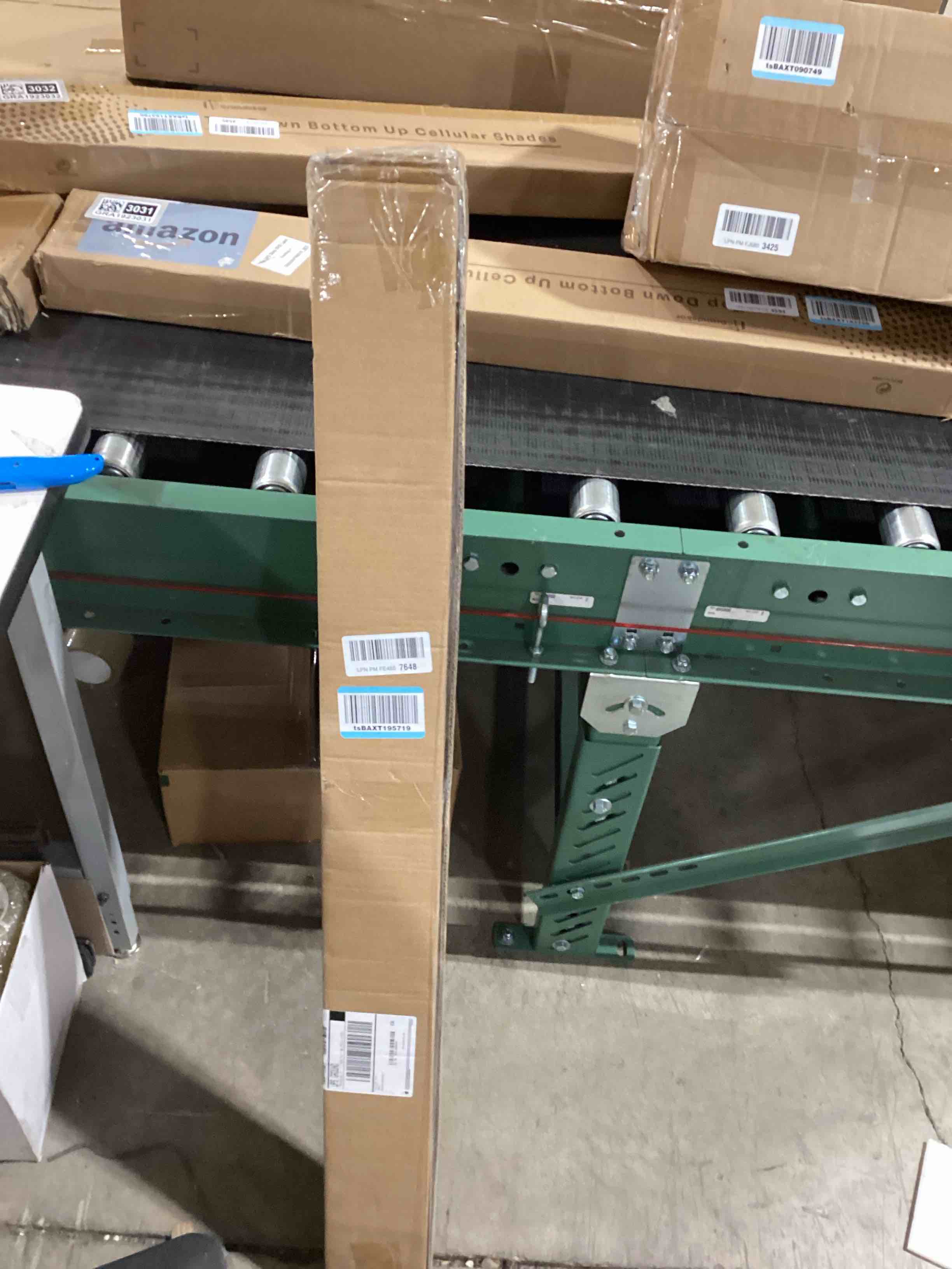 Condition photo showing As Is for Barrina (6 Pack LED T5 Integrated Single Fixture, 4FT, 2200lm, 6500K Super Bright White, 20W Utility LED Shop Light, Ceiling and Under Cabinet Light, Corded Electric with ON/Off Switch, ETL Listed 6500k Super Birght Light 4 Feet