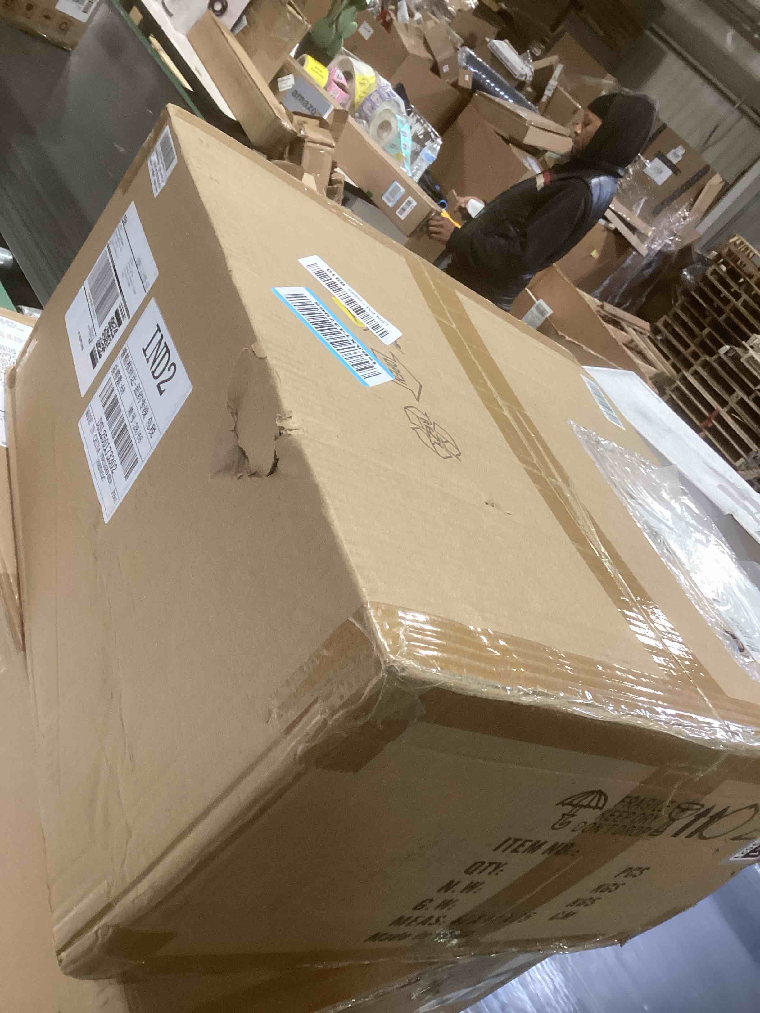 Condition photo showing Good Condition for White Feather Crystal Chandelier 4-Light Pendant Light