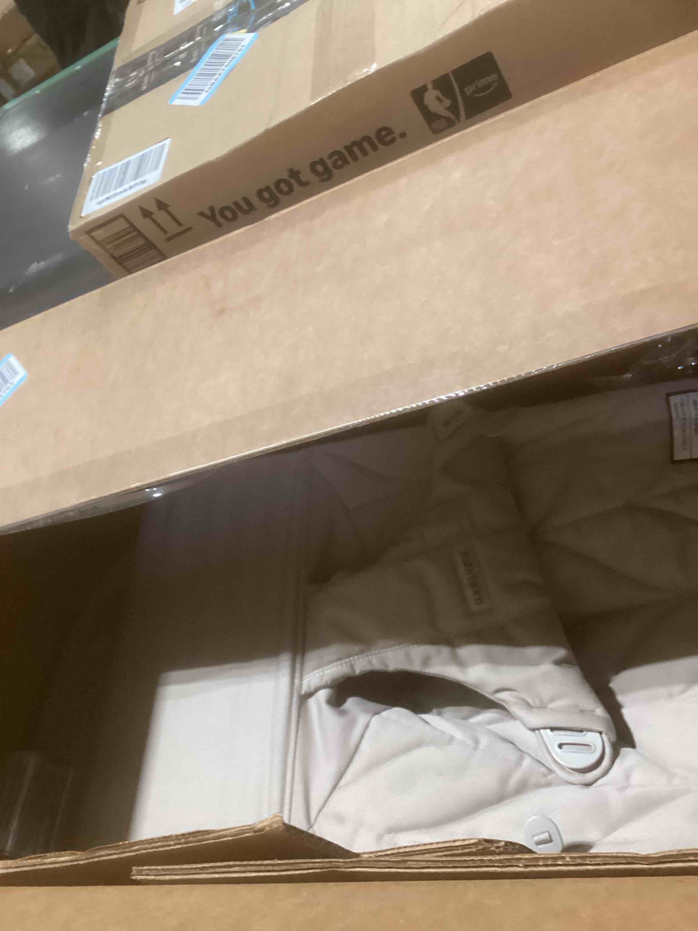 Condition photo showing Good Condition for BabyBjörn Bouncer Bliss, Cotton Petal Quilt, Sand Gray Sand Gray Cotton, Petal Quilt