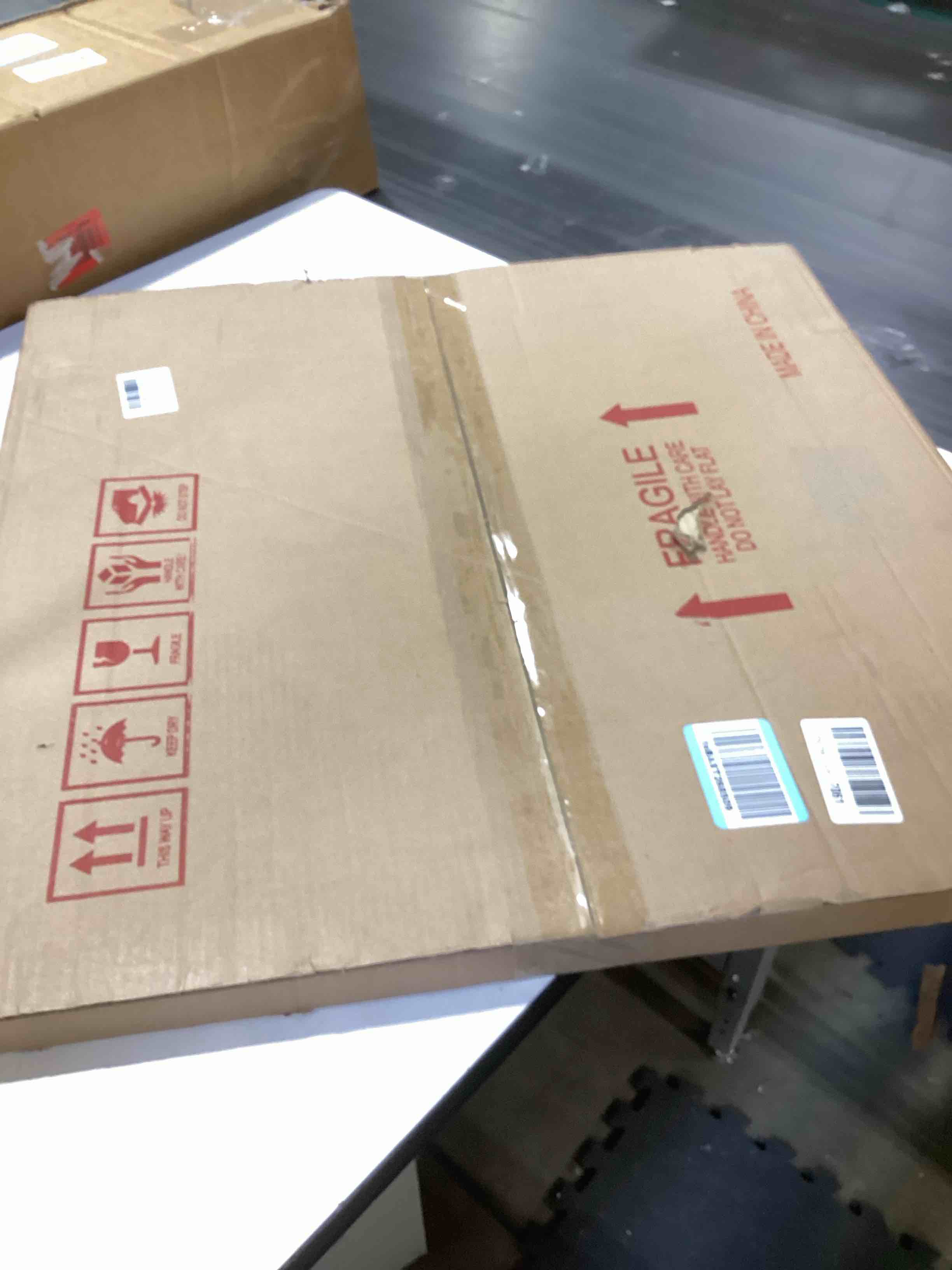 Condition photo showing New/Like New for Annecy 24x24 Picture Frame Black?1 Pack?, 24 x 24 Picture Frame for Wall Decoration, Classic Black Minimalist Style Suitable for Decorating Houses, Offices, Hotels 24x24 Black